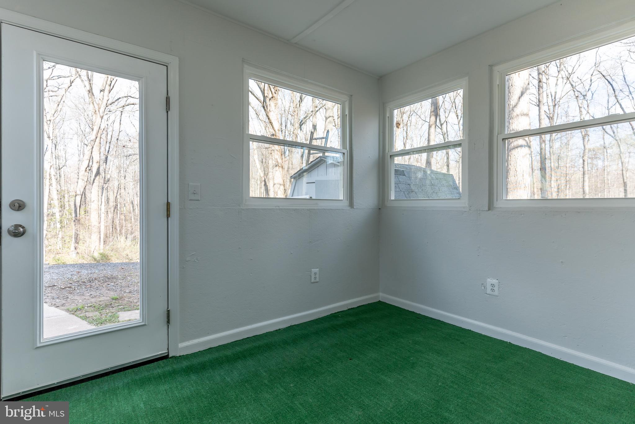 HIDDEN LAKE - Residential