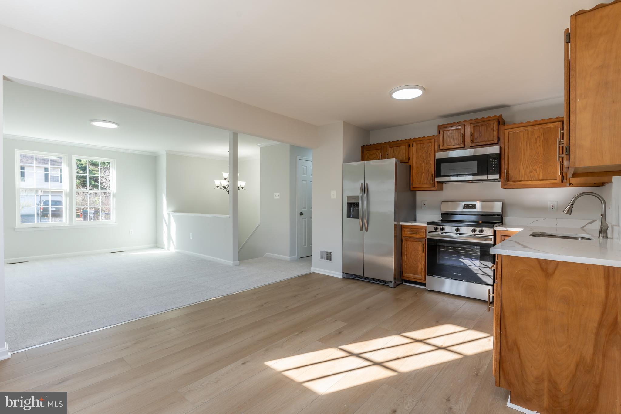 HIDDEN LAKE - Residential