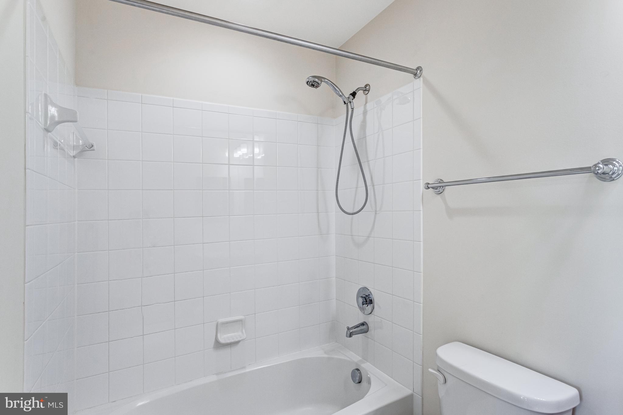 POTOMAC CREST - Residential