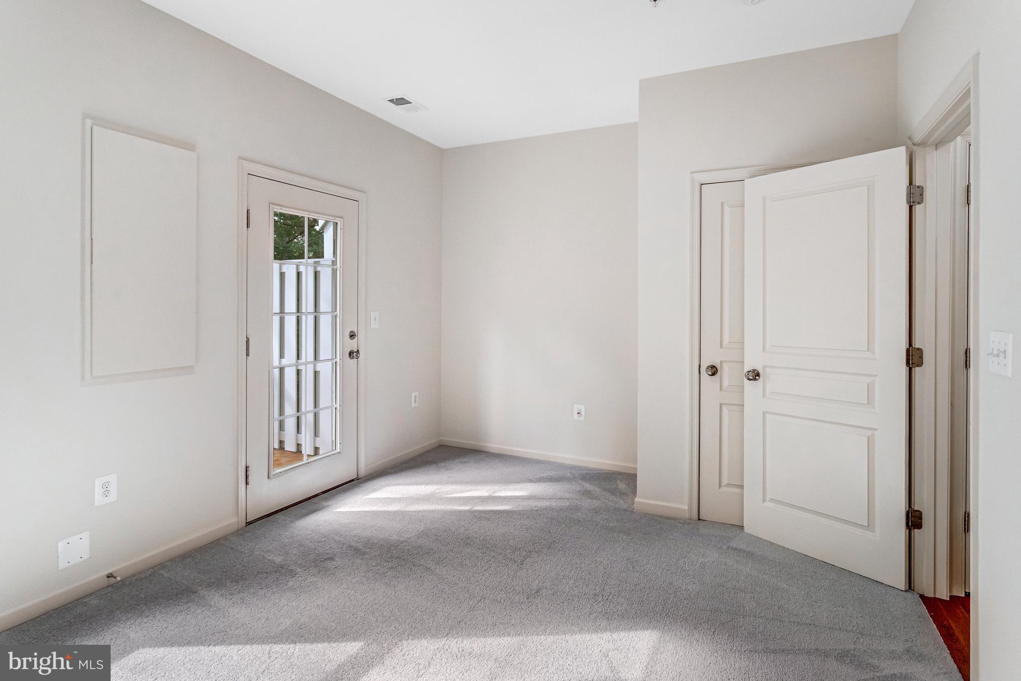 POTOMAC CREST - Residential