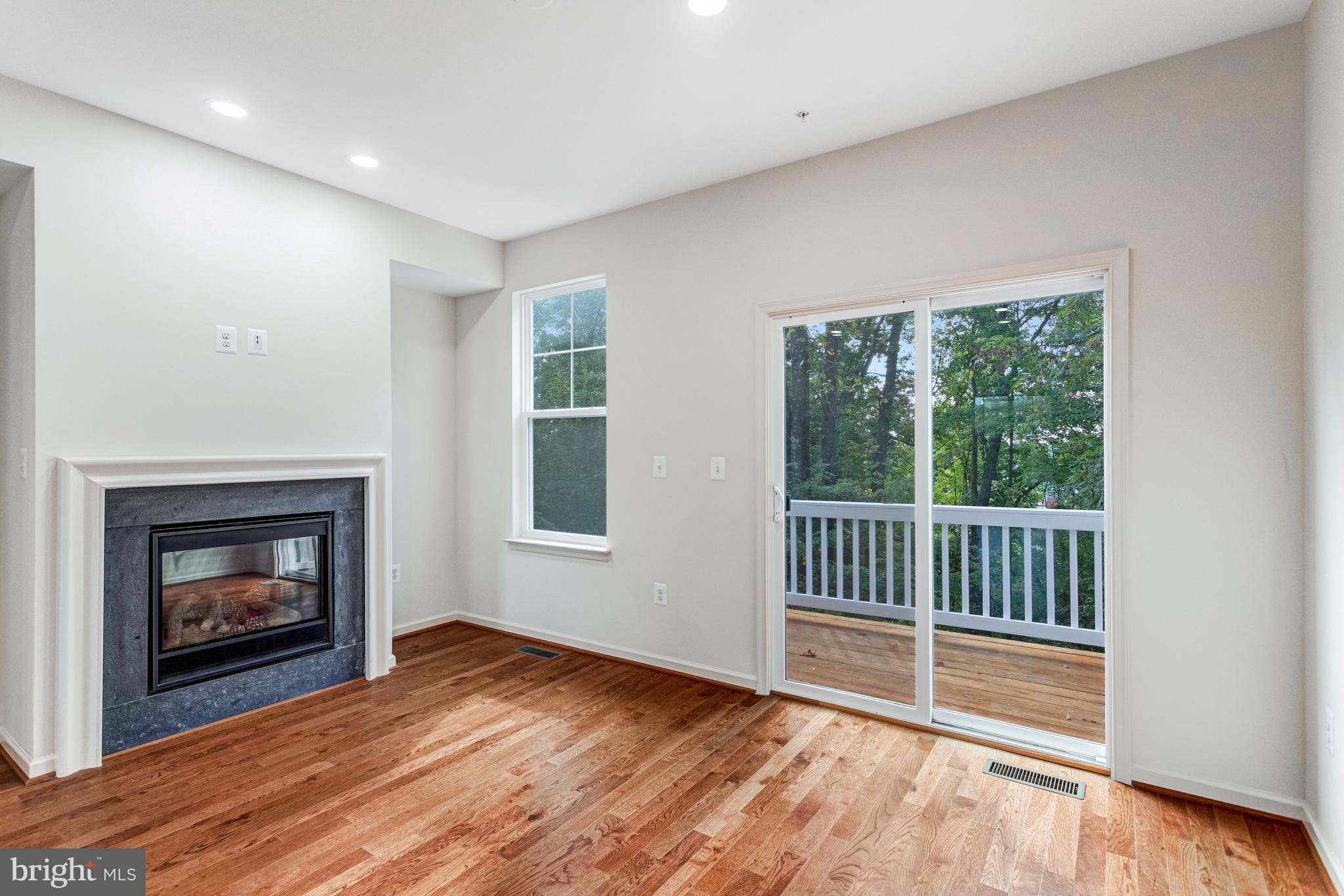 POTOMAC CREST - Residential