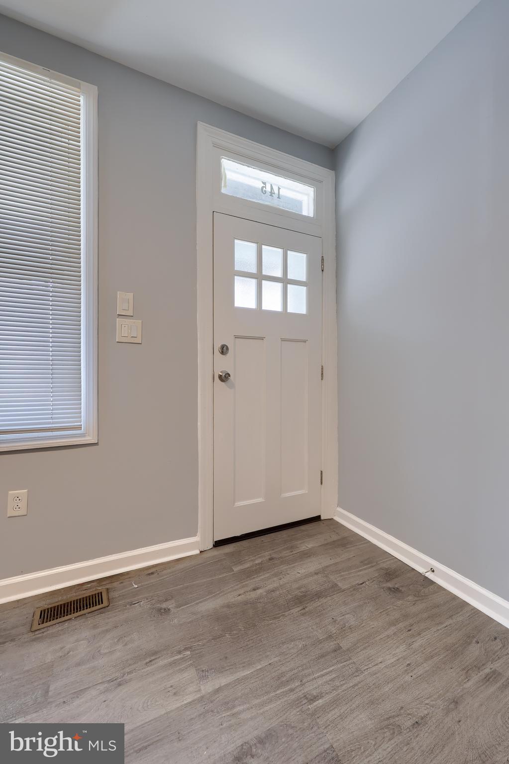 COLUMBIA - Residential