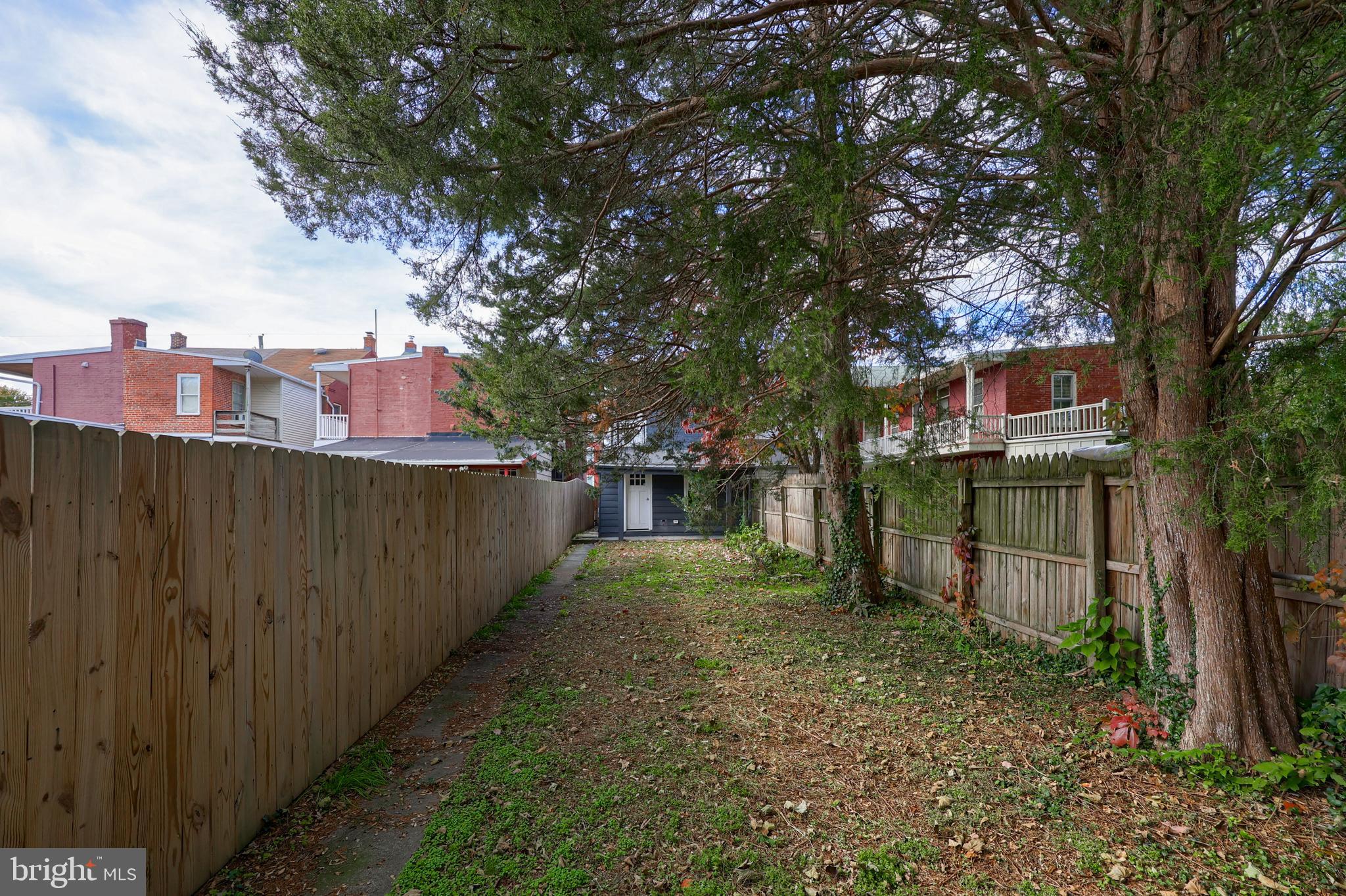 COLUMBIA - Residential