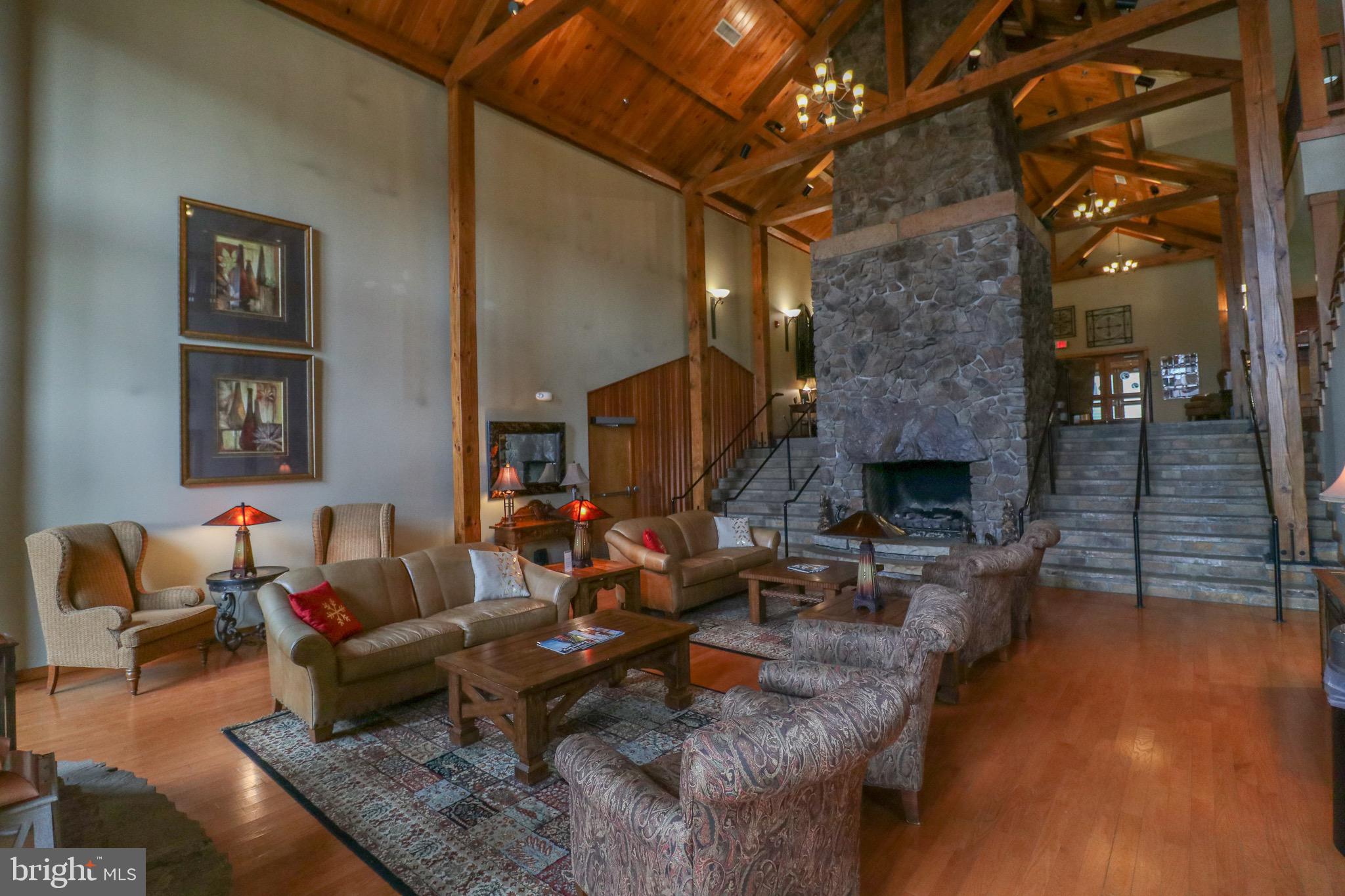 SILVER TREE SUITES - Residential