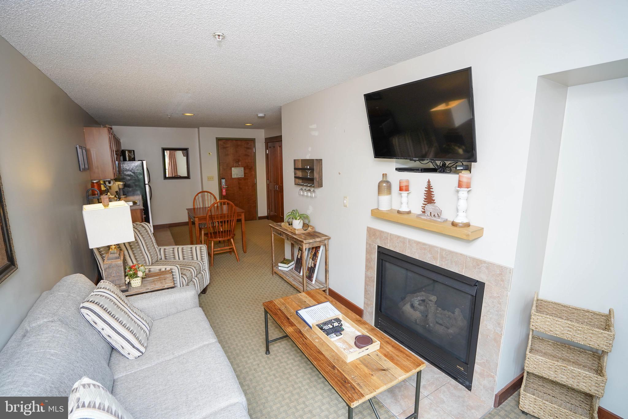 SILVER TREE SUITES - Residential