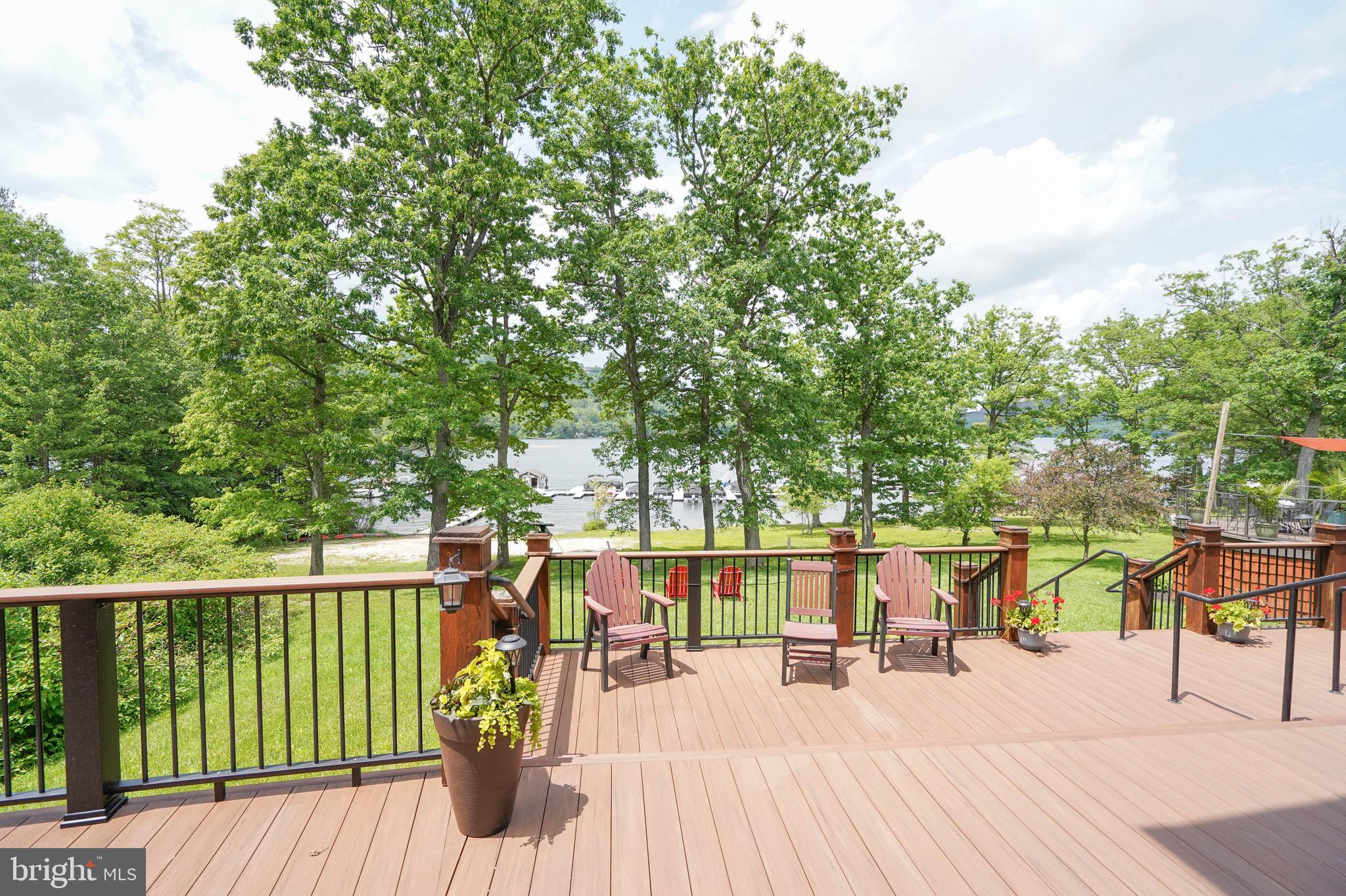 SILVER TREE SUITES - Residential