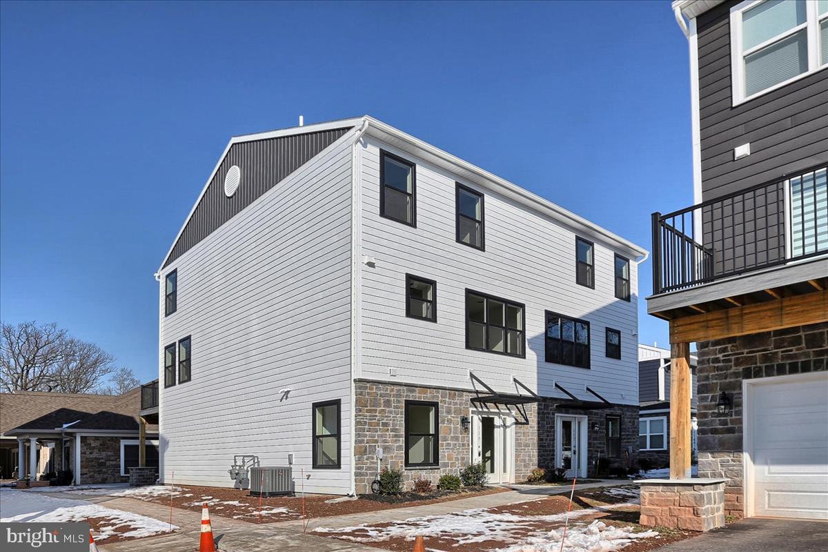 HIGH POINTE IN HERSHEY - Residential Lease