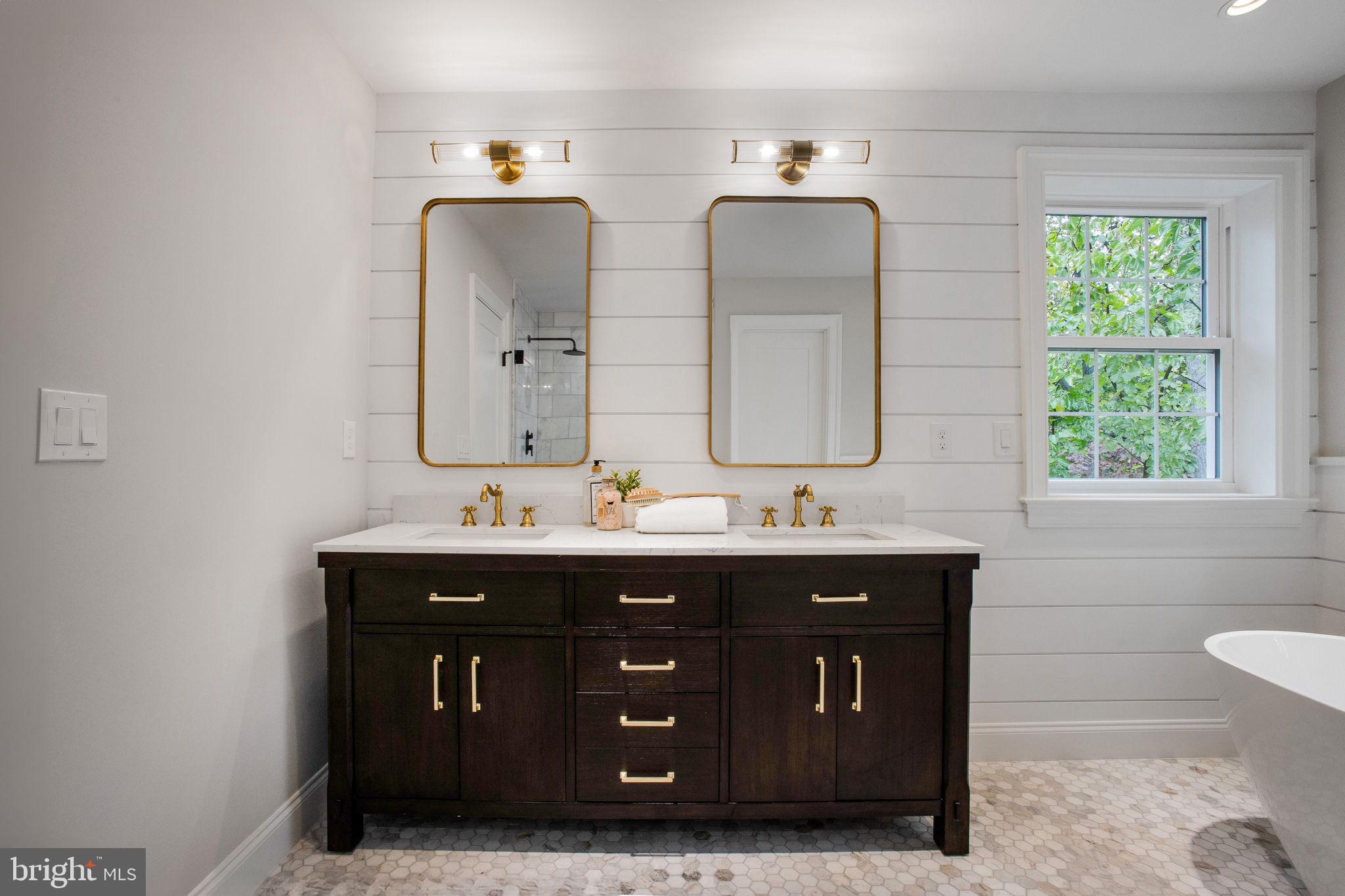 OLNEY OUTSIDE - Residential