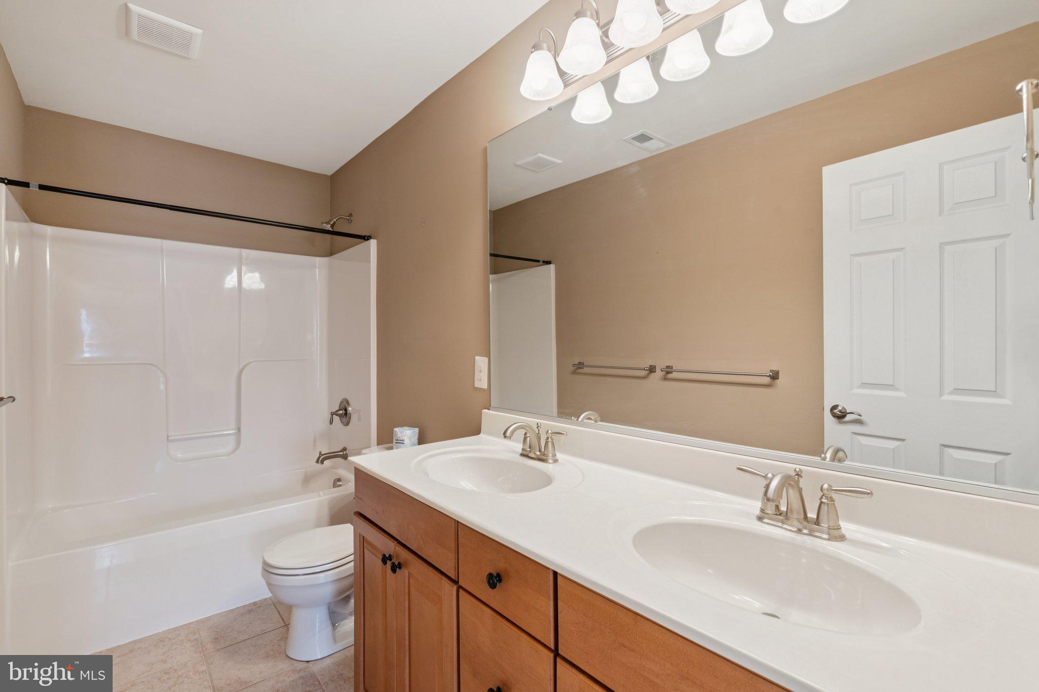 CECIL'S MILL - Residential