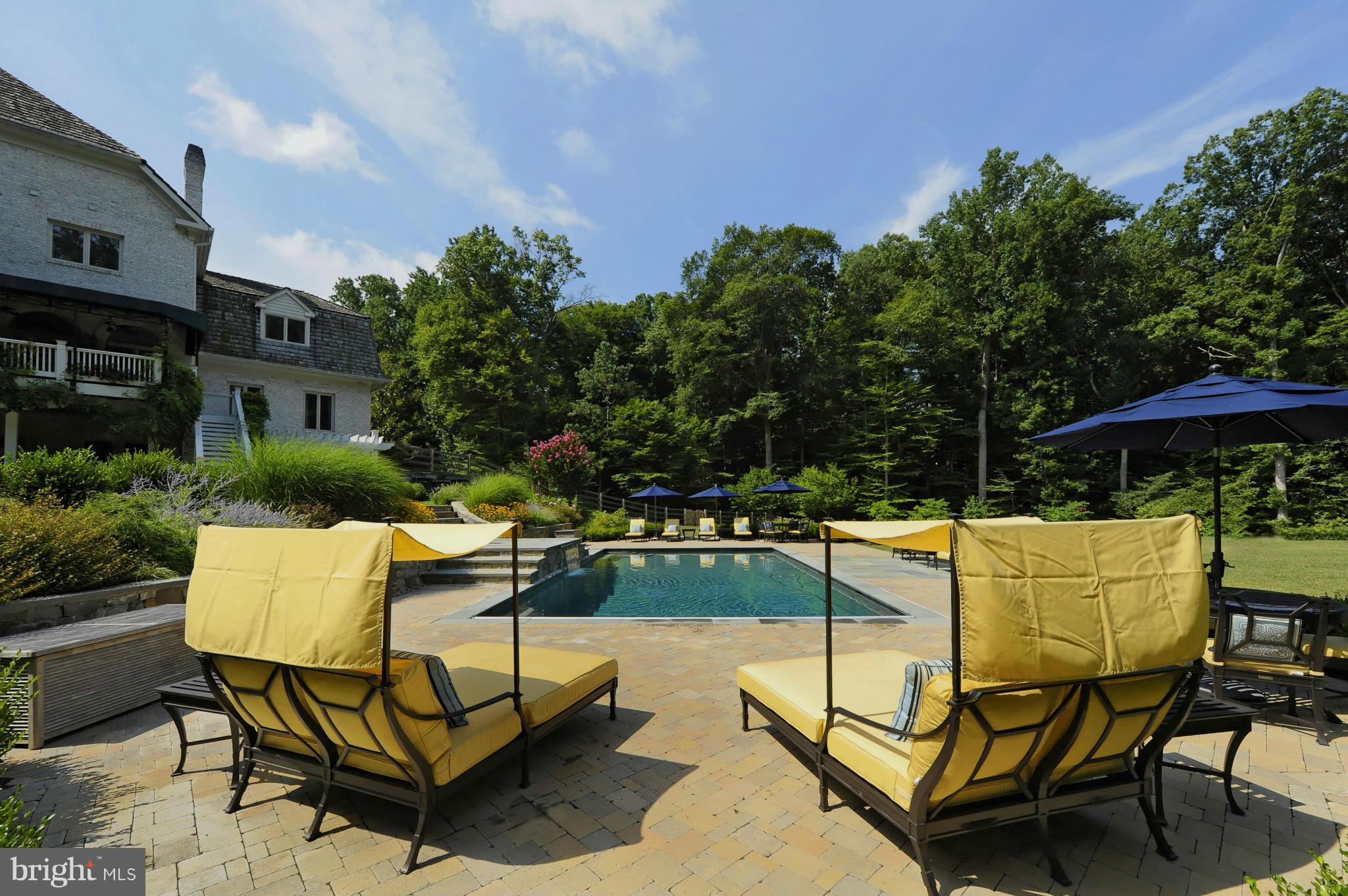 POTOMAC FALLS - Residential