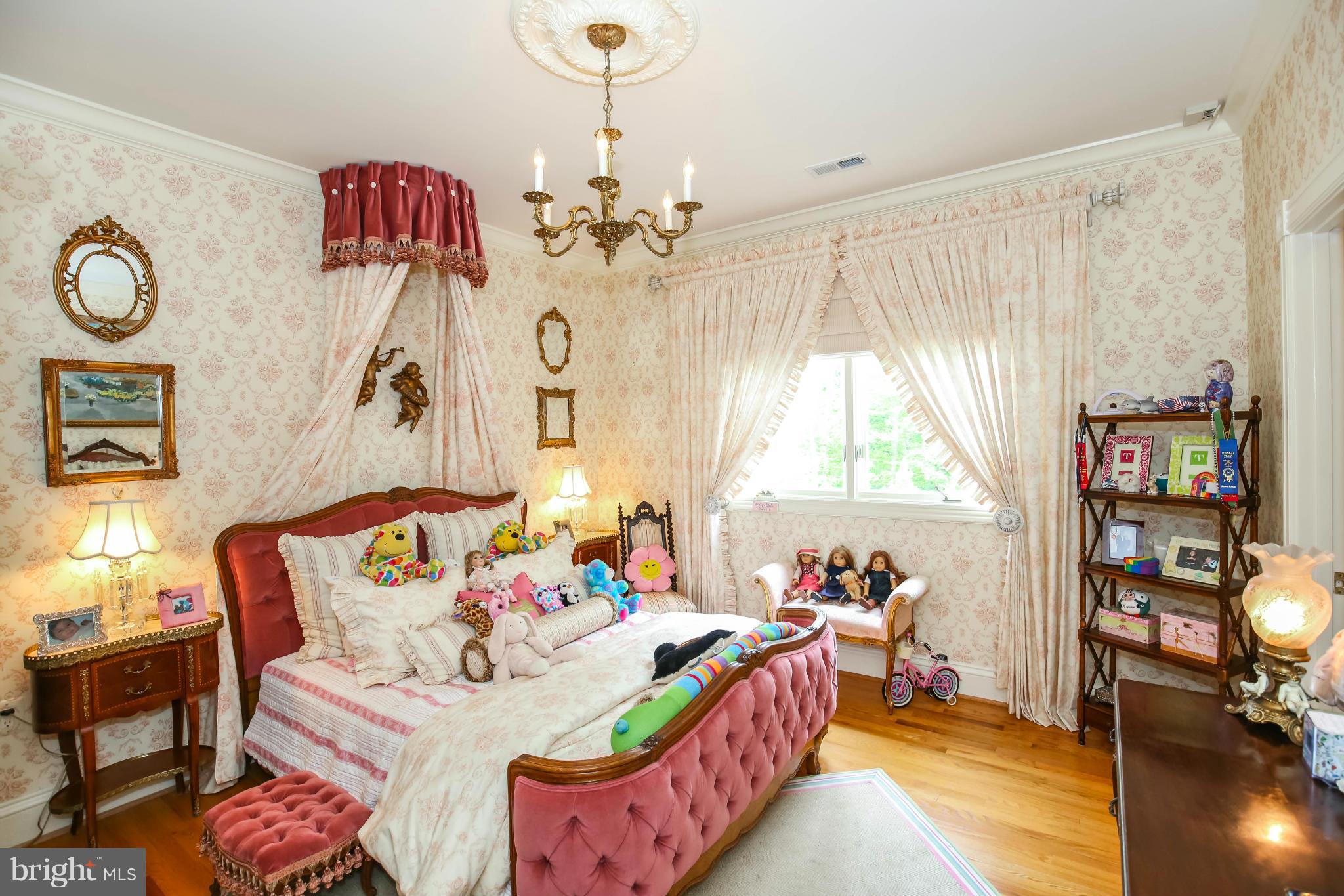 POTOMAC FALLS - Residential