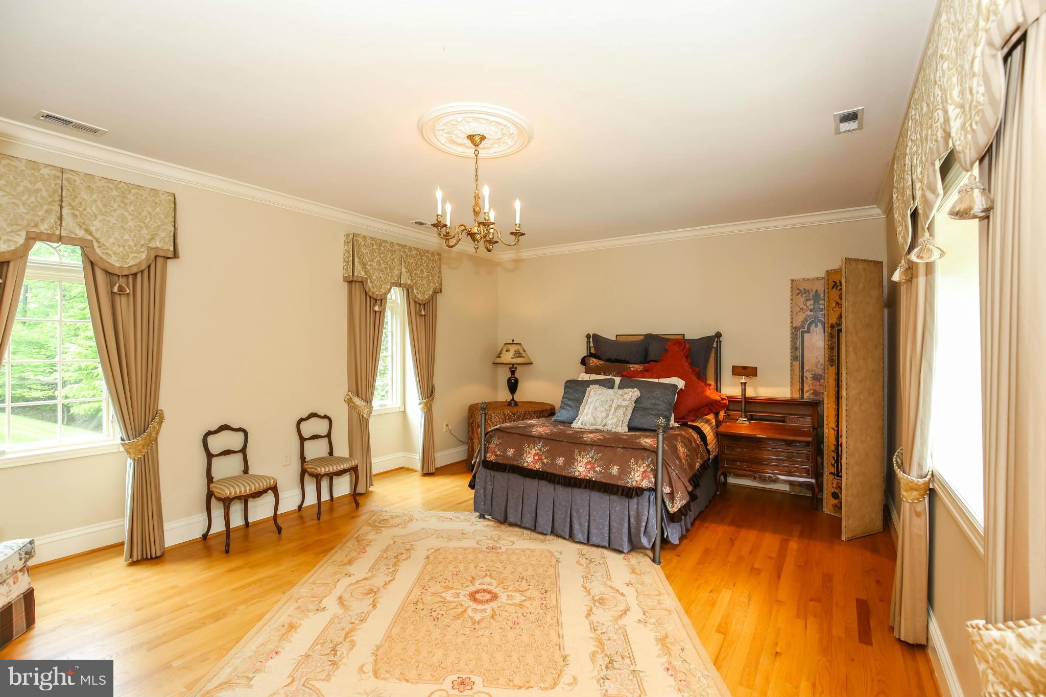 POTOMAC FALLS - Residential