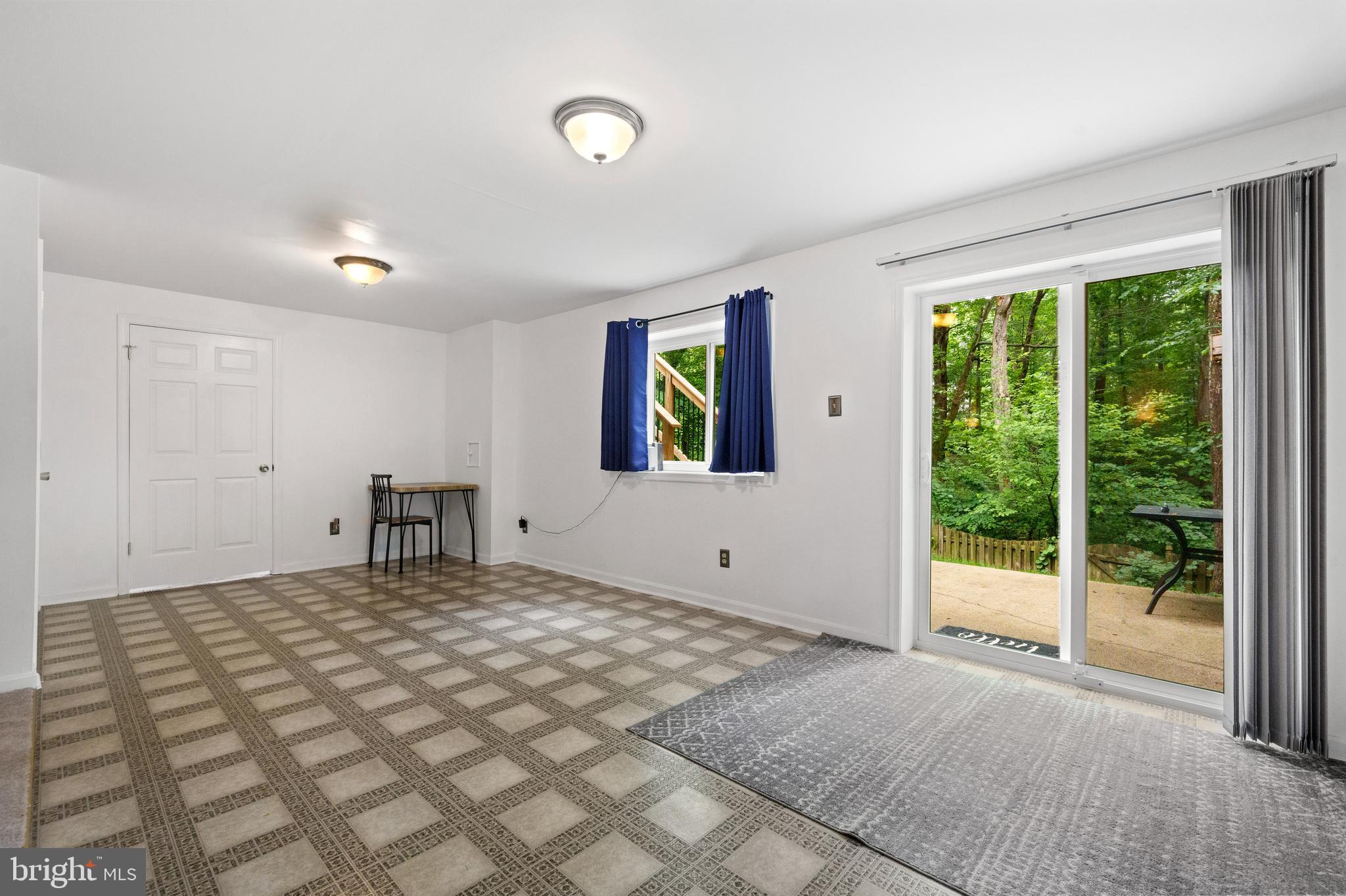 MONTCLAIR - Residential