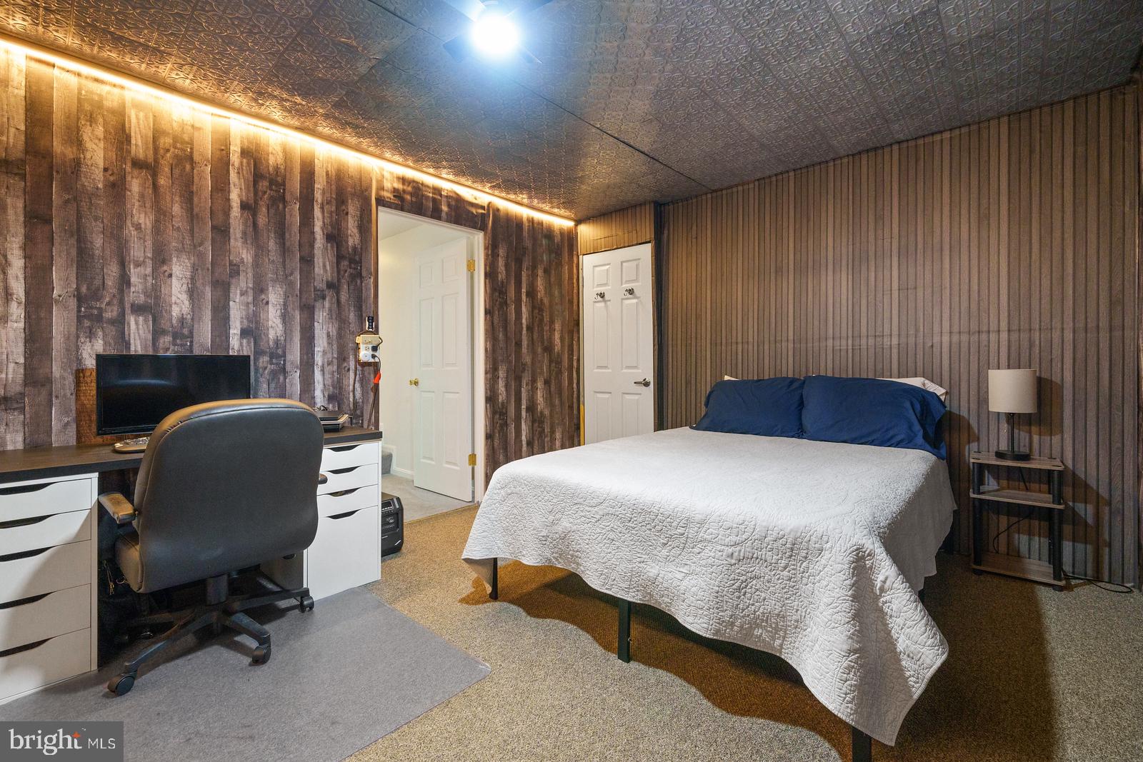 MONTCLAIR - Residential