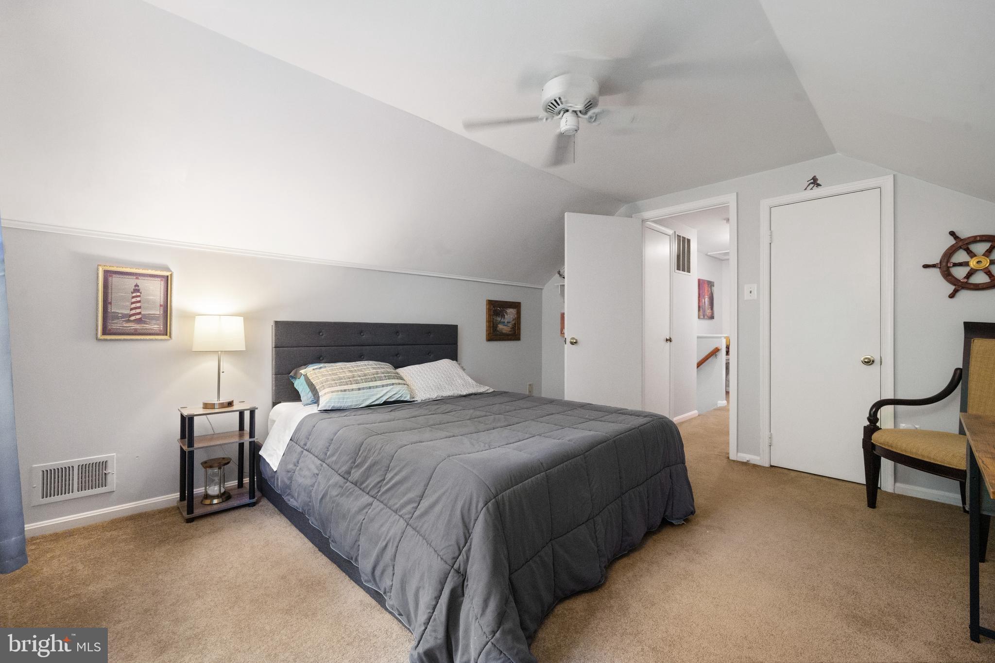 MONTCLAIR - Residential