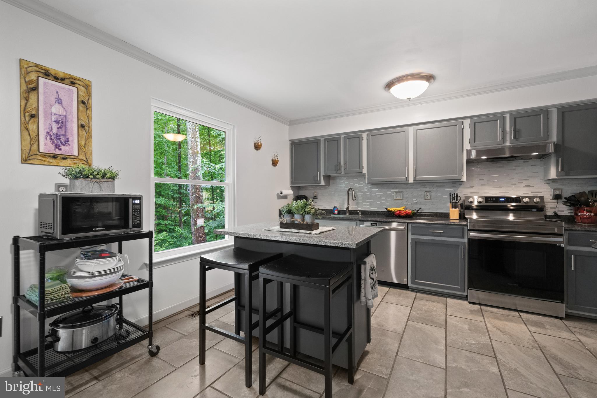 MONTCLAIR - Residential