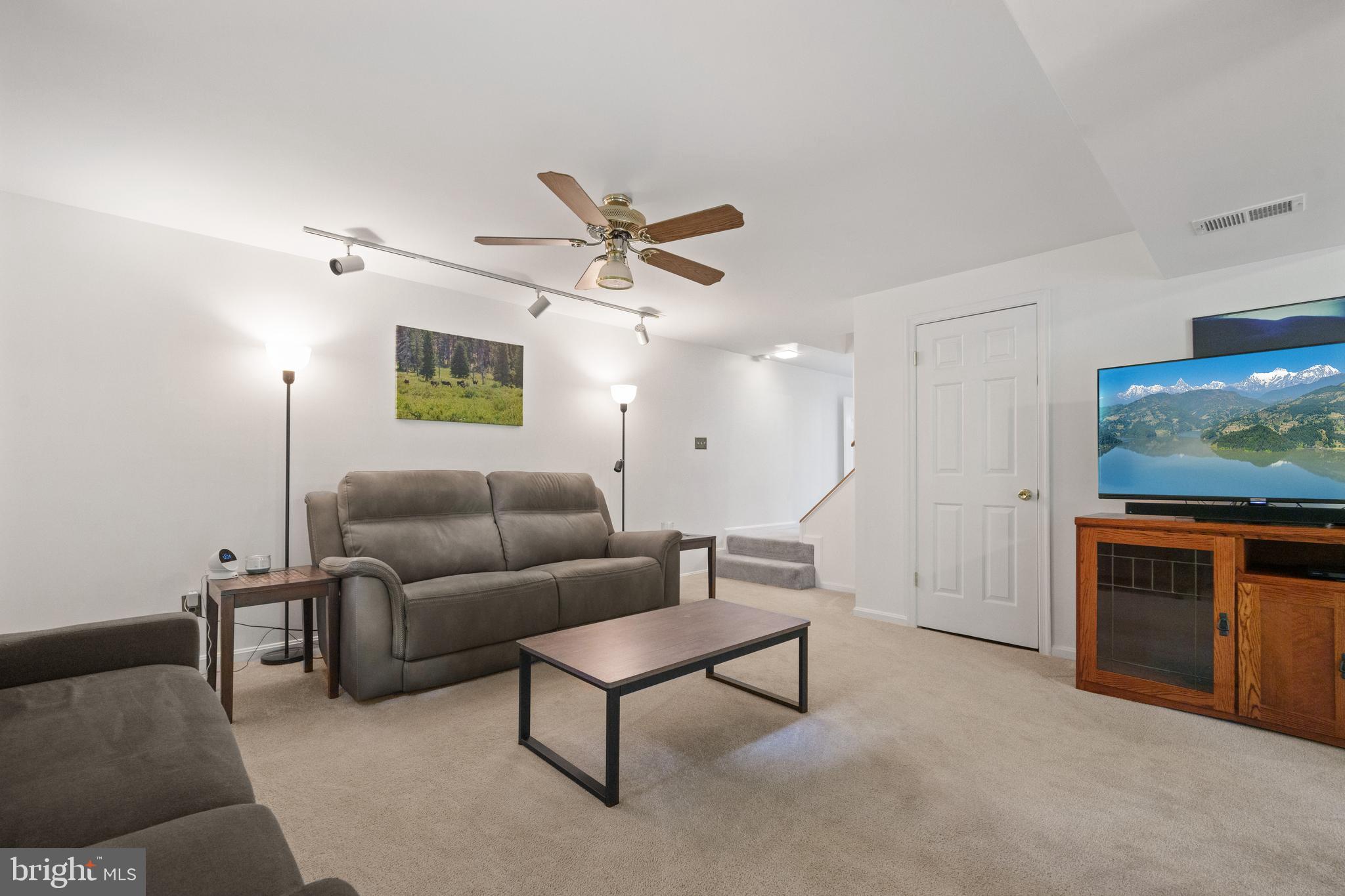 MONTCLAIR - Residential