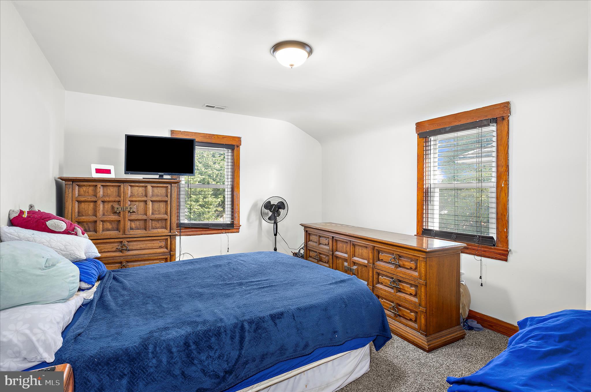 ARBUTUS TERRACE - Residential Income