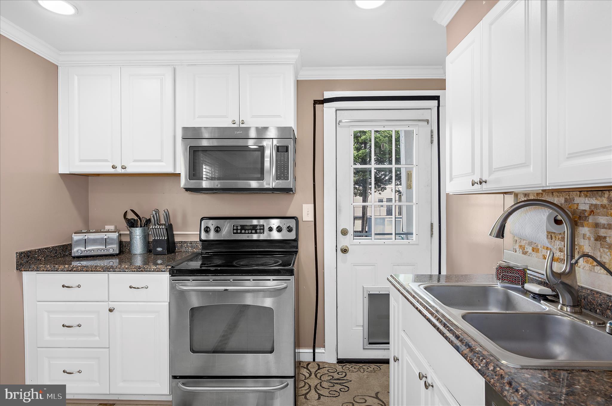 ARBUTUS TERRACE - Residential Income