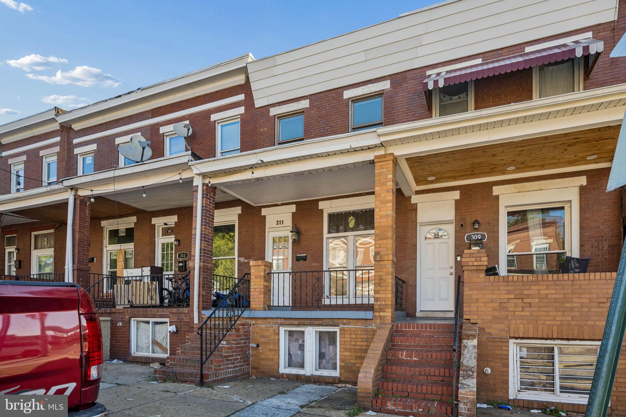 311 N ELLWOOD AVENUE
