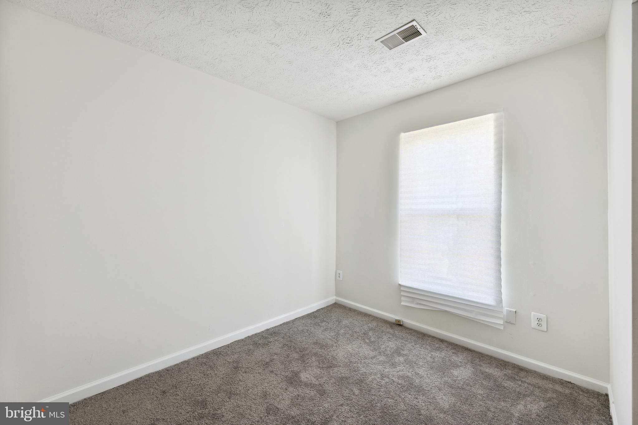 HILLCREST TOWNE - Residential