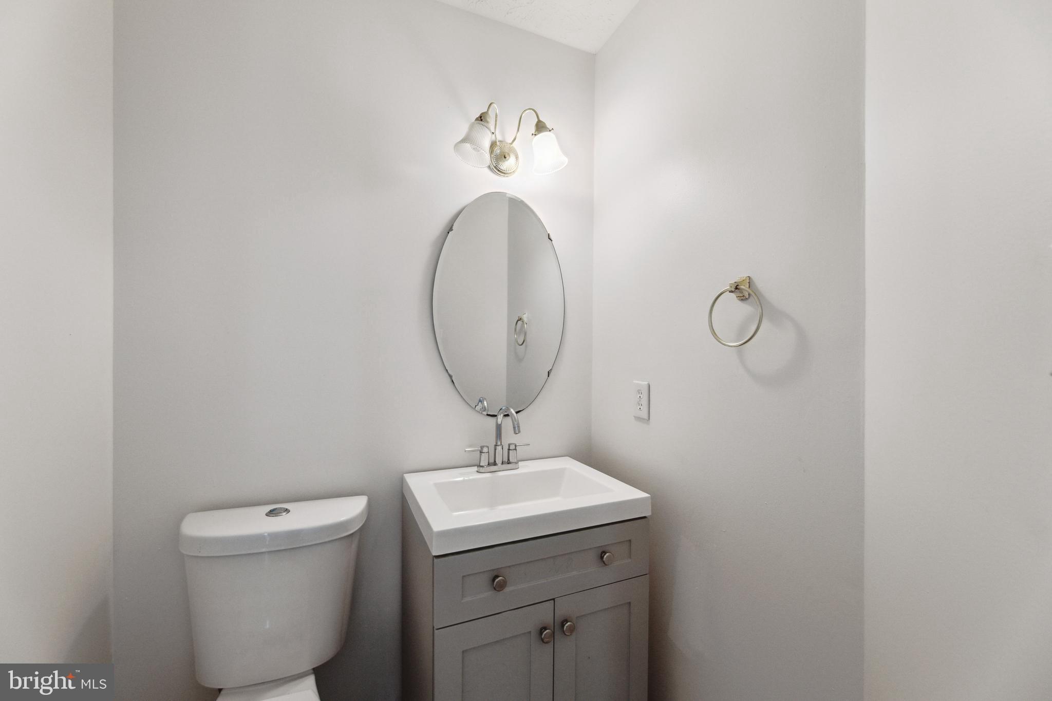 HILLCREST TOWNE - Residential