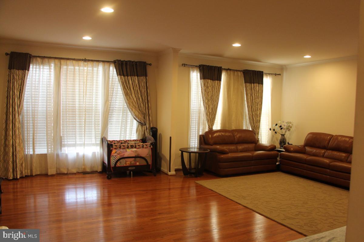 BRAMBLETON - Residential Lease