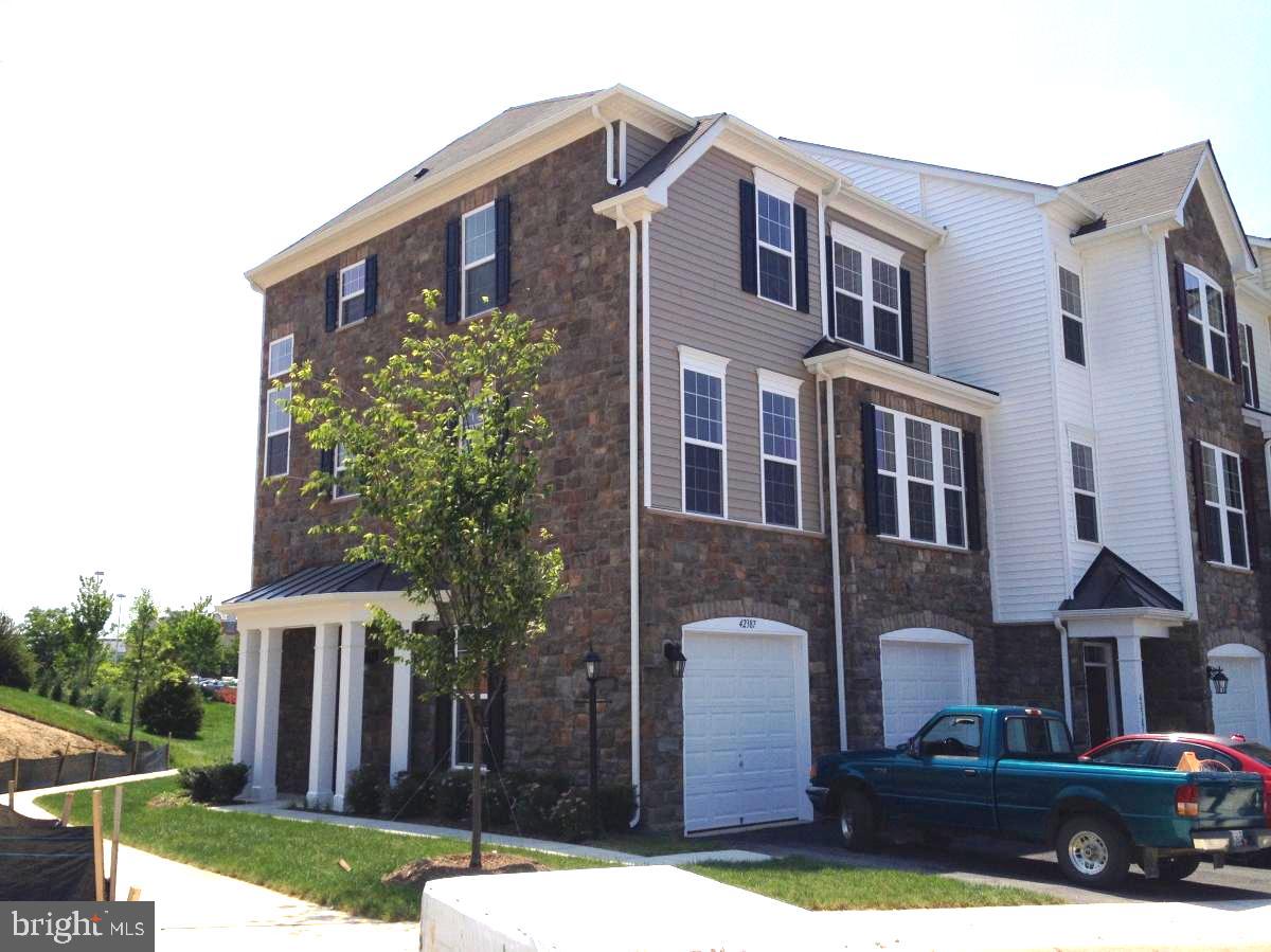 BRAMBLETON - Residential Lease