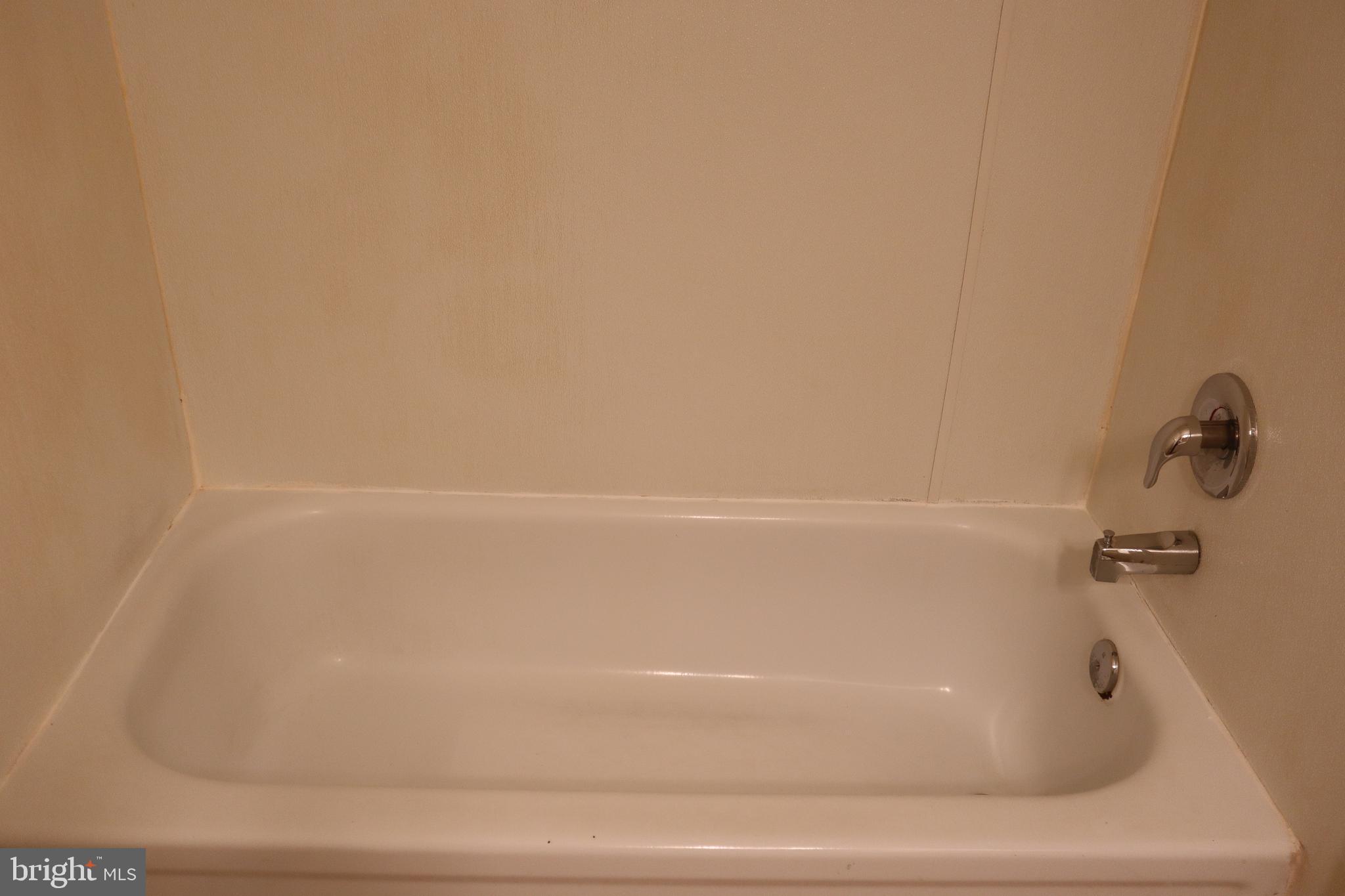 WICOMICO VILLAGE - Residential Lease