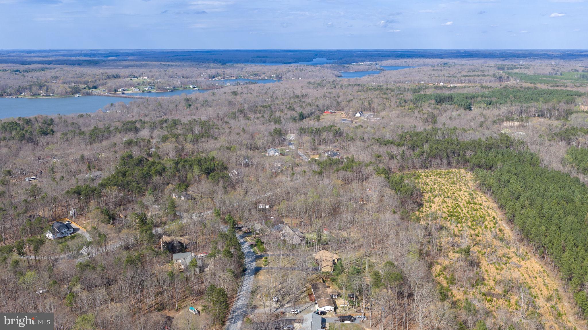 PINE HARBOUR - Residential