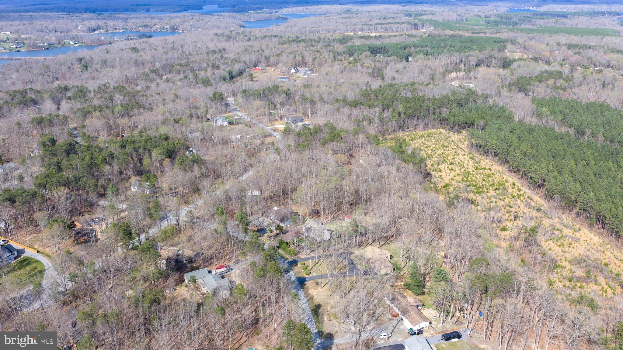 PINE HARBOUR - Residential