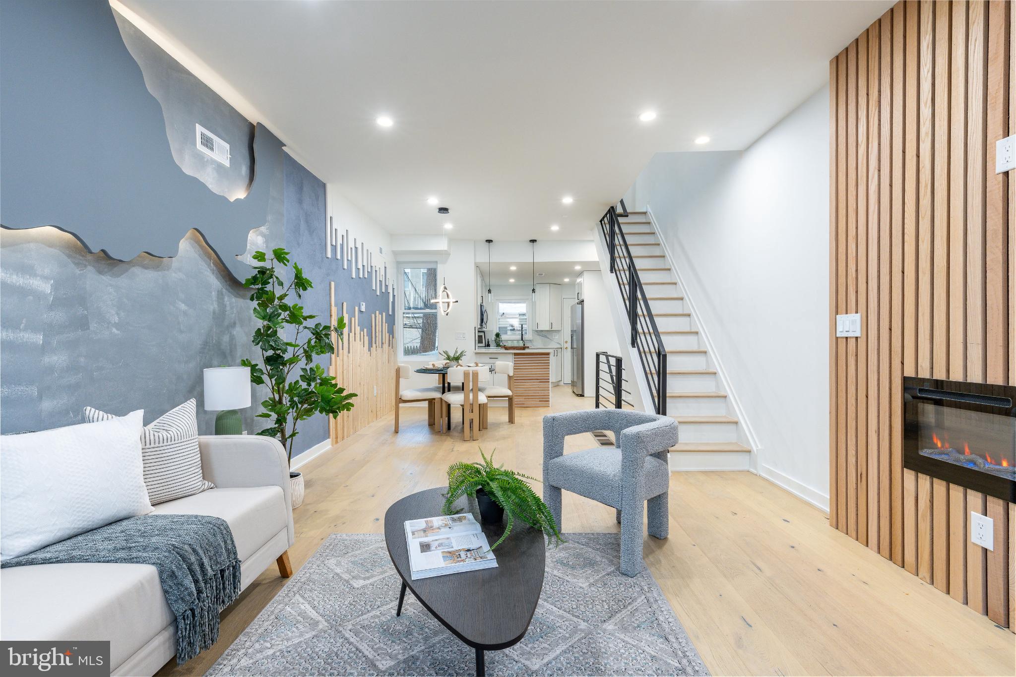 PORT RICHMOND - Residential