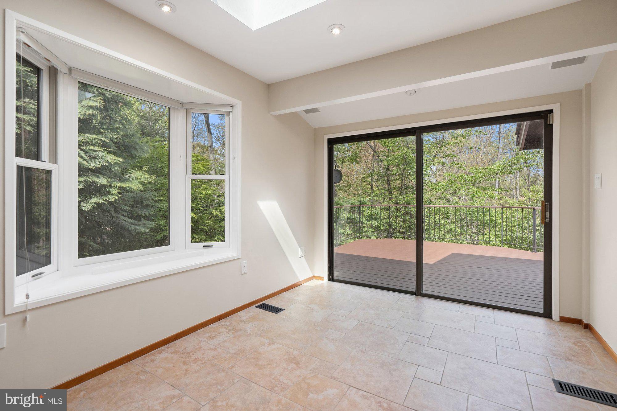 WOLF TRAP WOODS - Residential