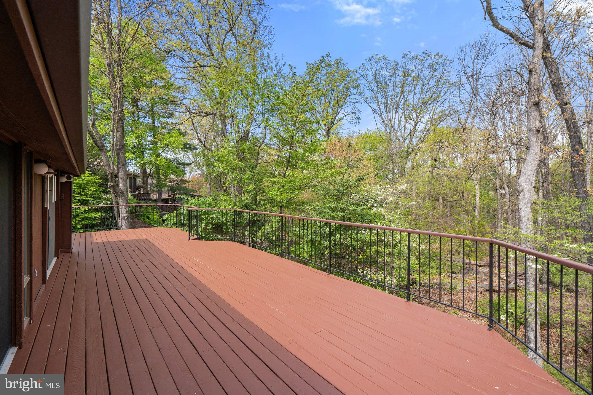 WOLF TRAP WOODS - Residential