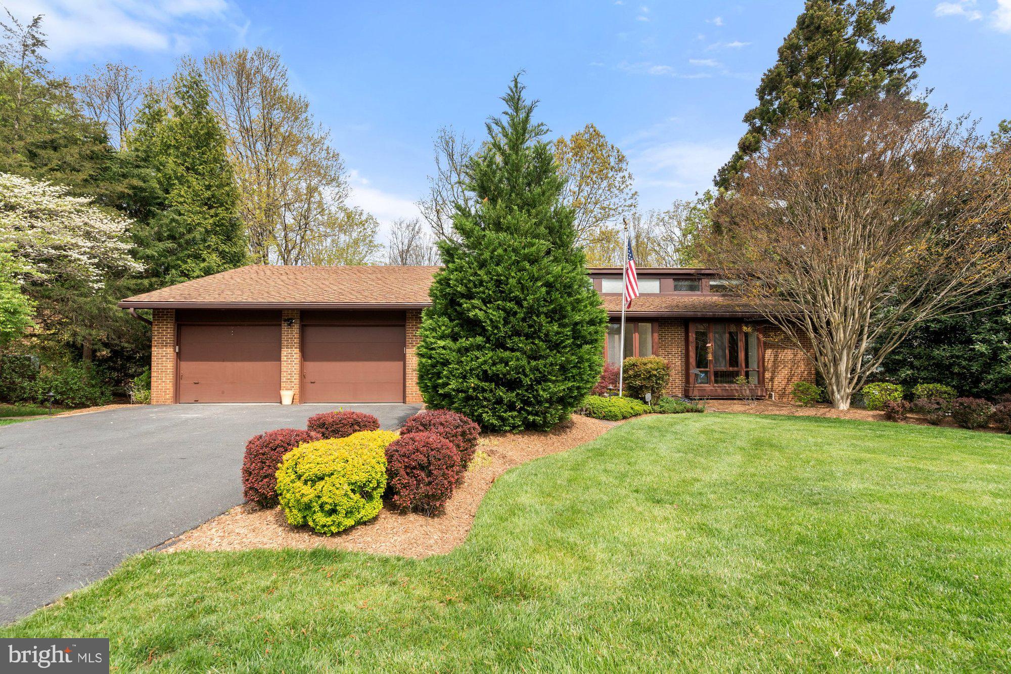 WOLF TRAP WOODS - Residential