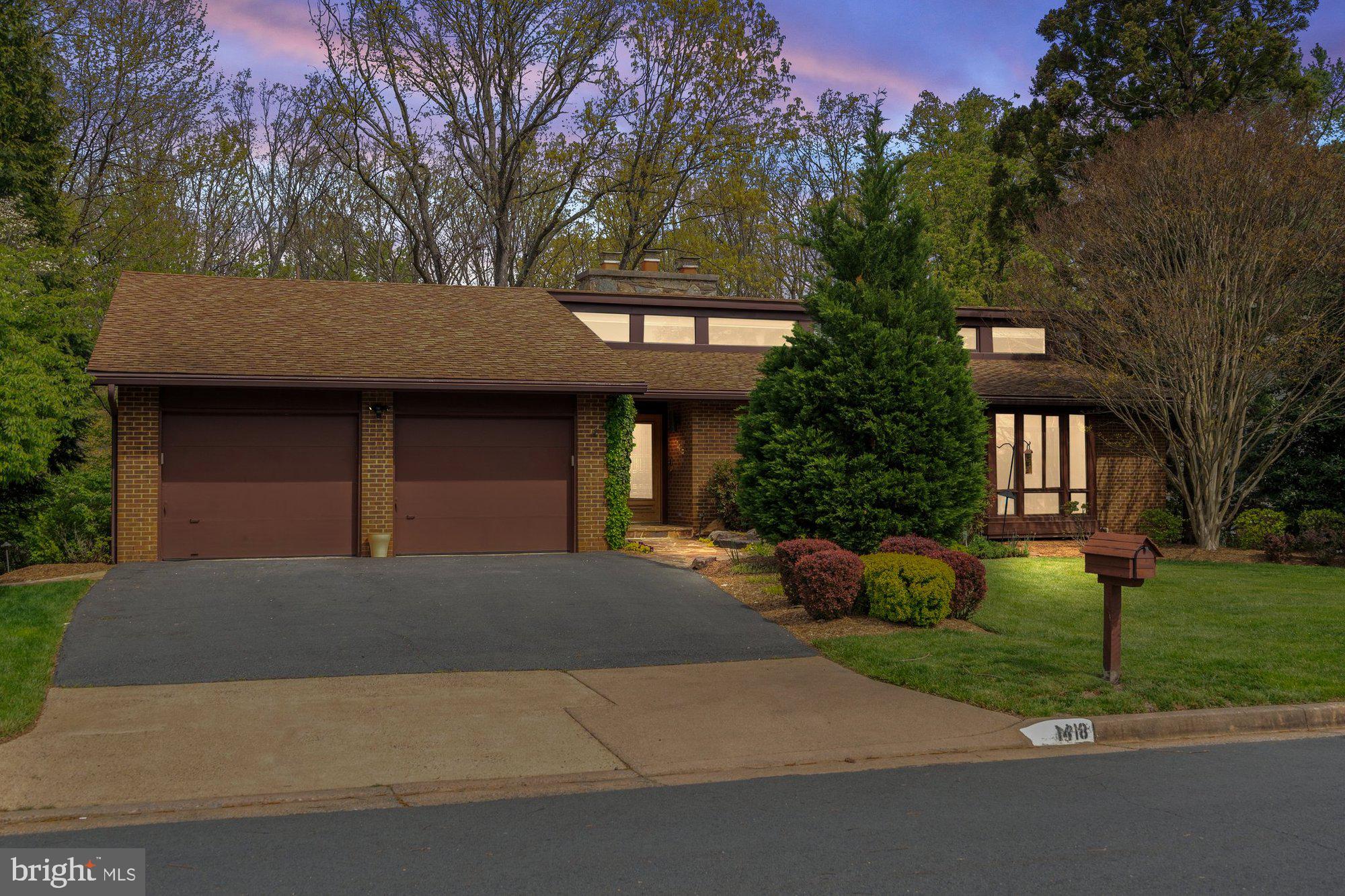 WOLF TRAP WOODS - Residential