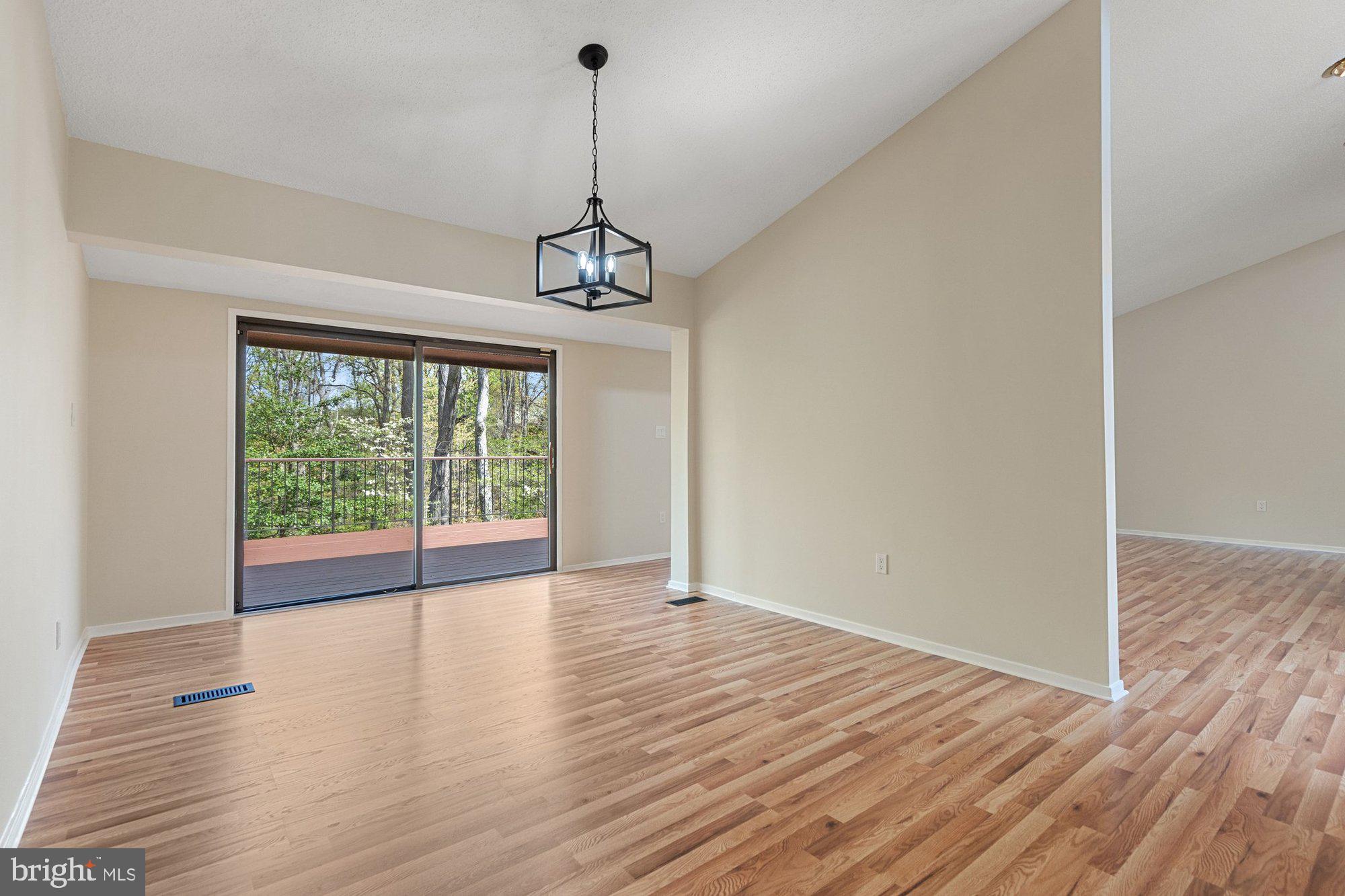 WOLF TRAP WOODS - Residential