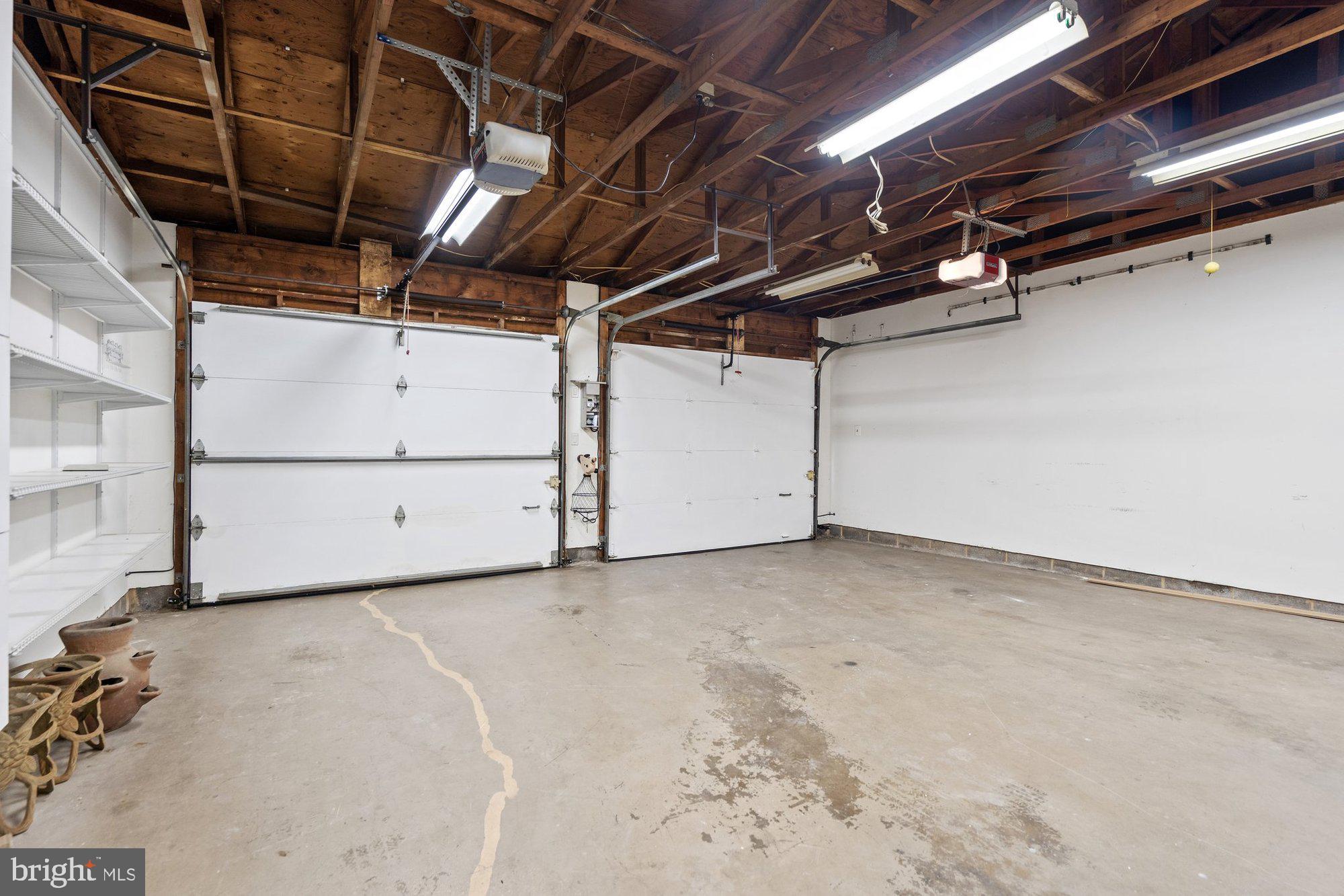 WOLF TRAP WOODS - Residential