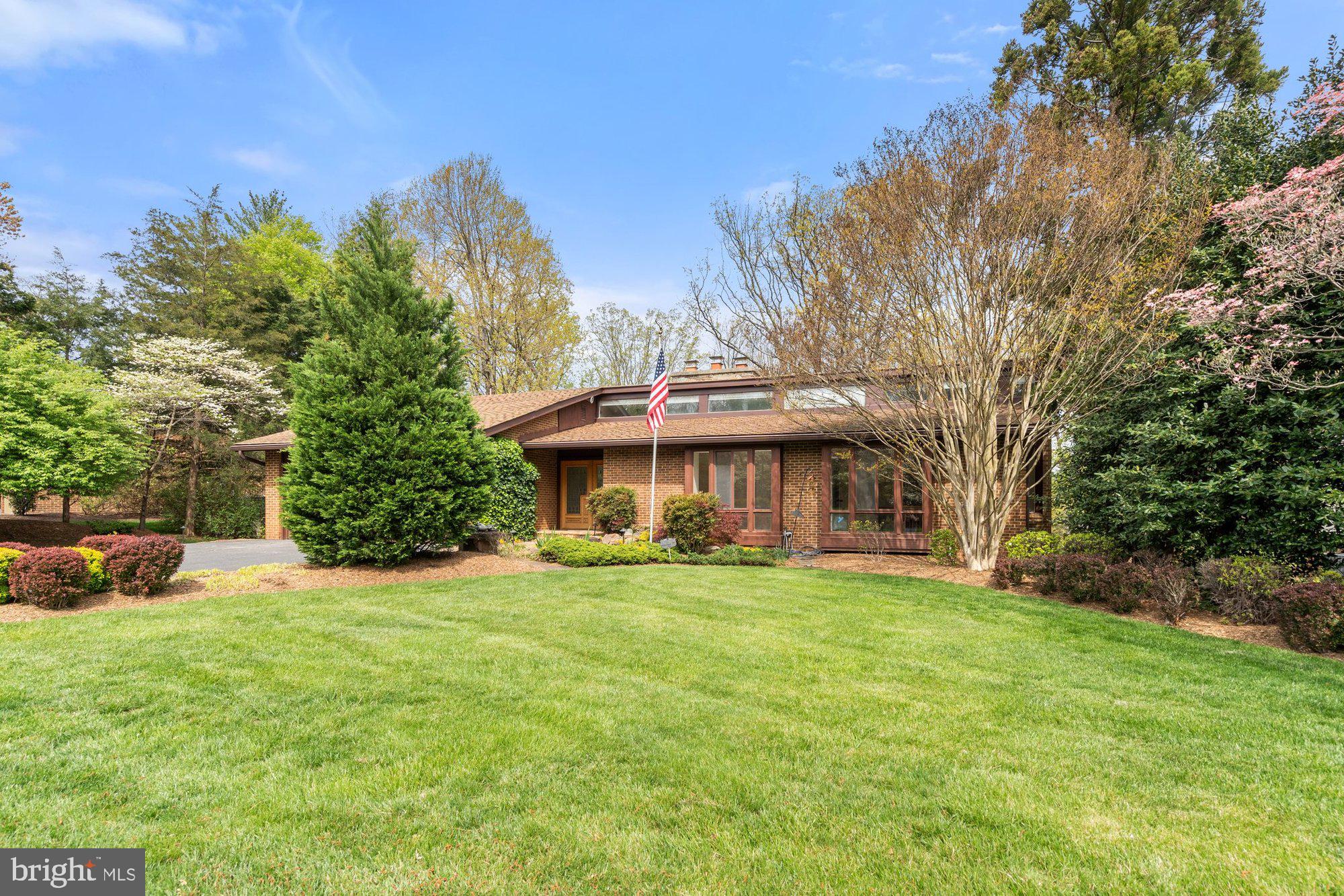 WOLF TRAP WOODS - Residential