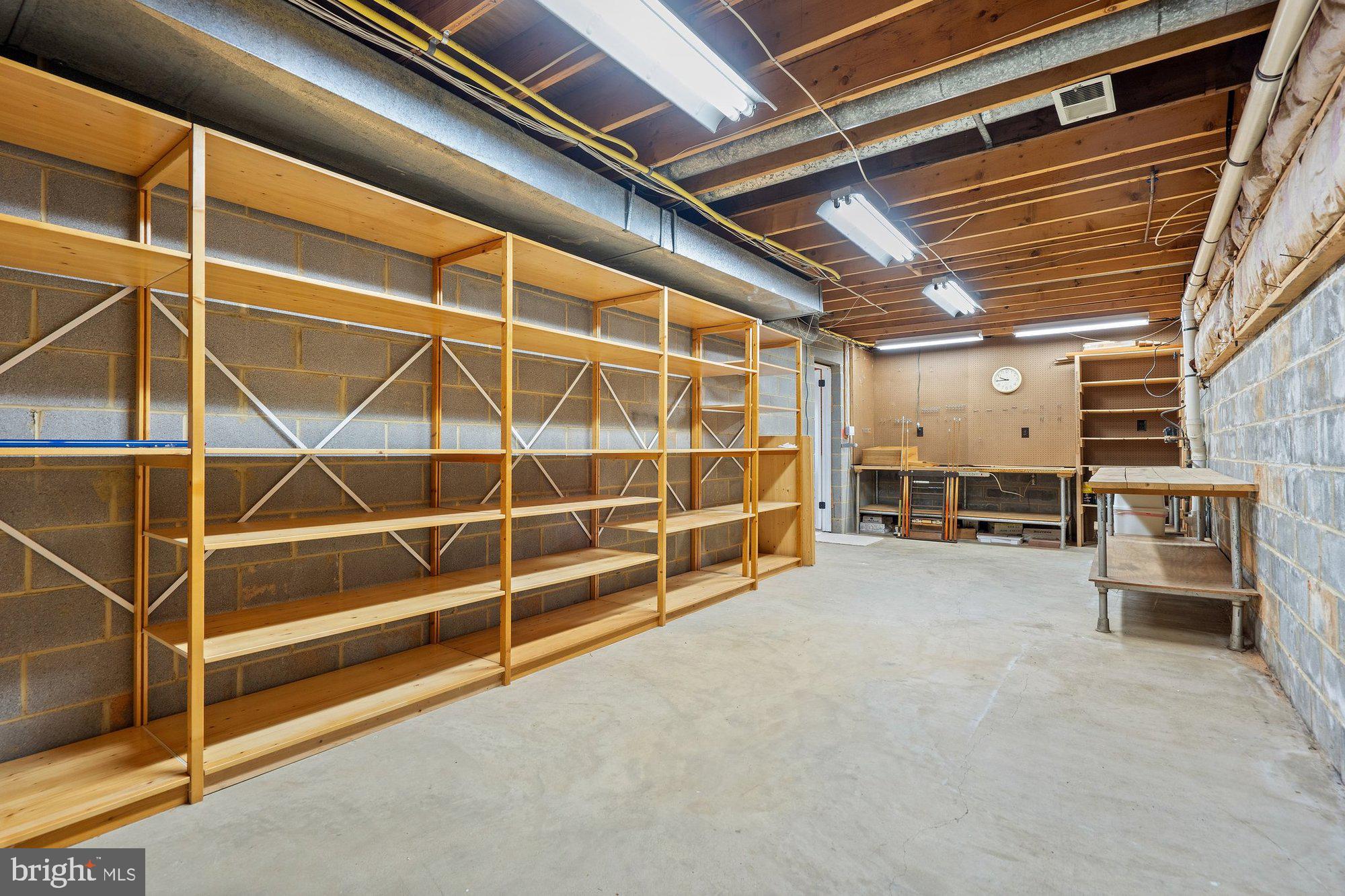 WOLF TRAP WOODS - Residential