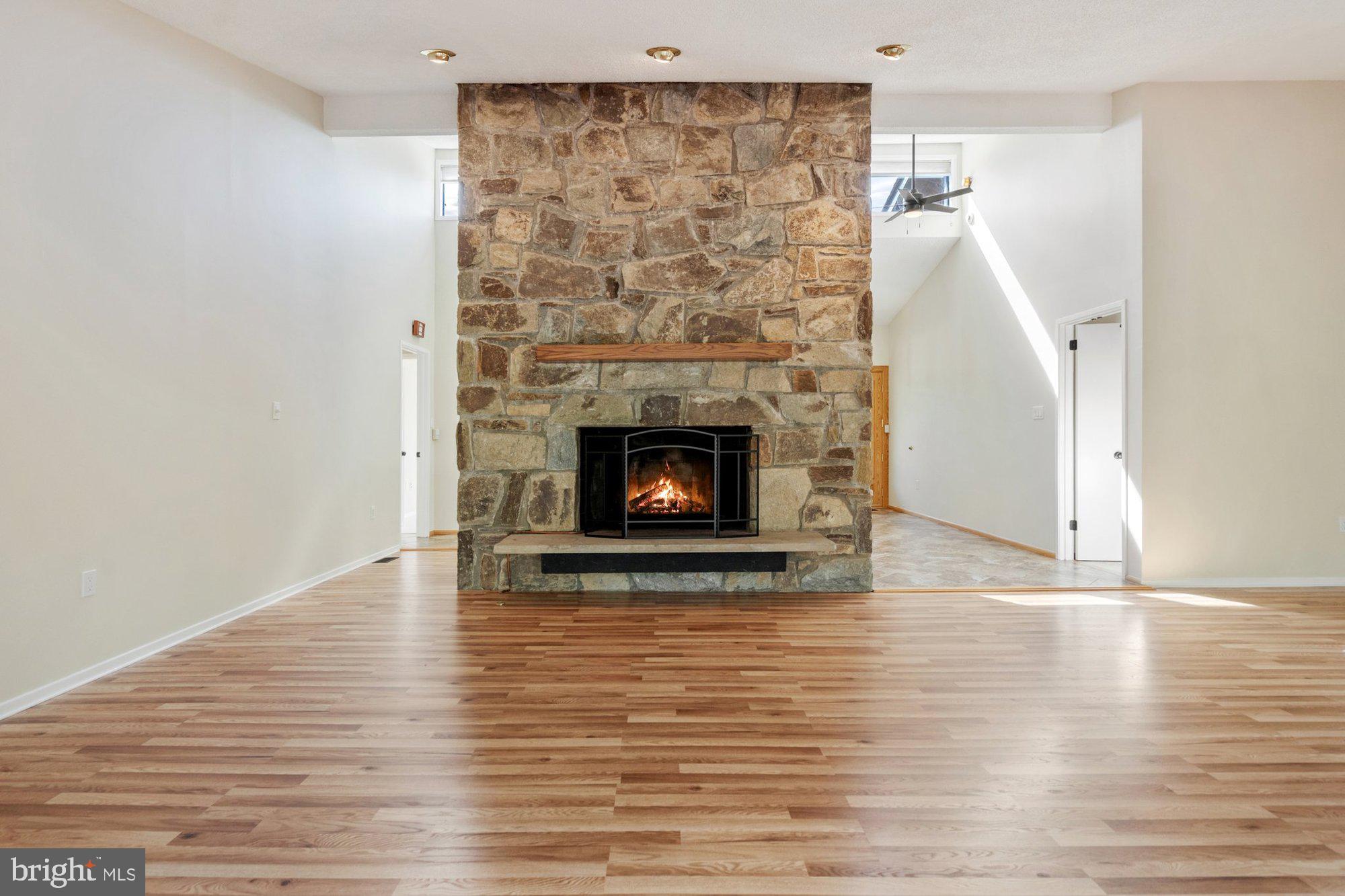 WOLF TRAP WOODS - Residential