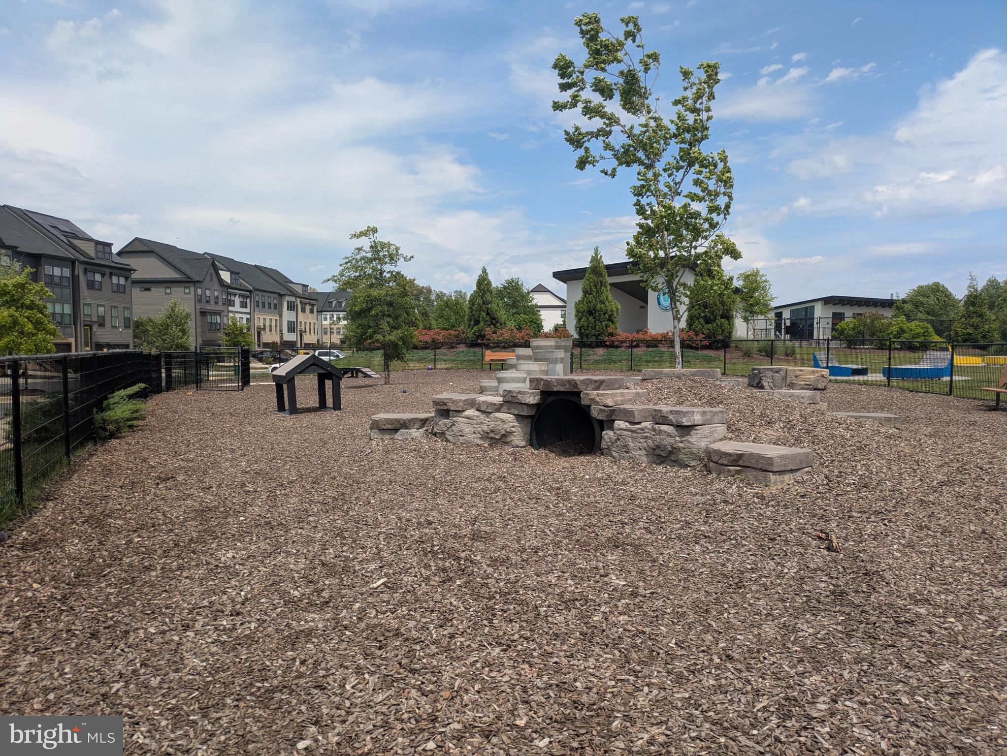 TANYARD SHORES - Residential