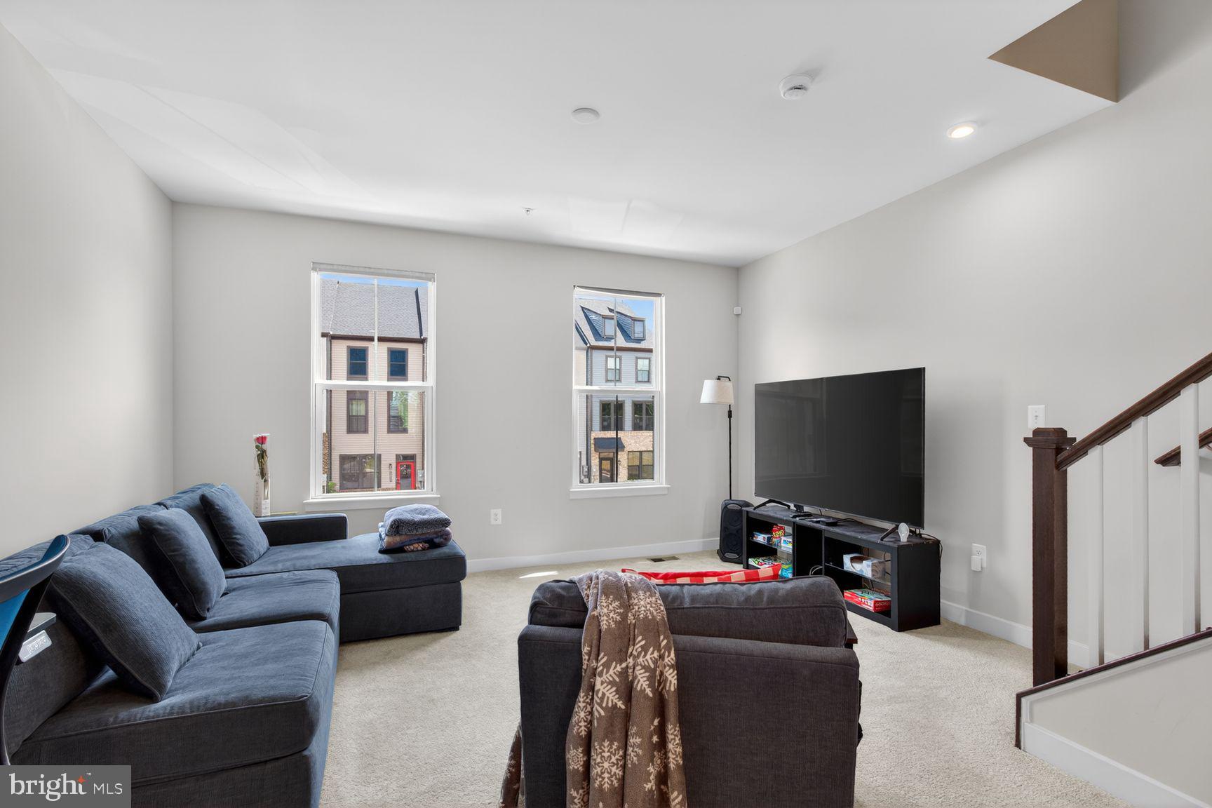 TANYARD SHORES - Residential