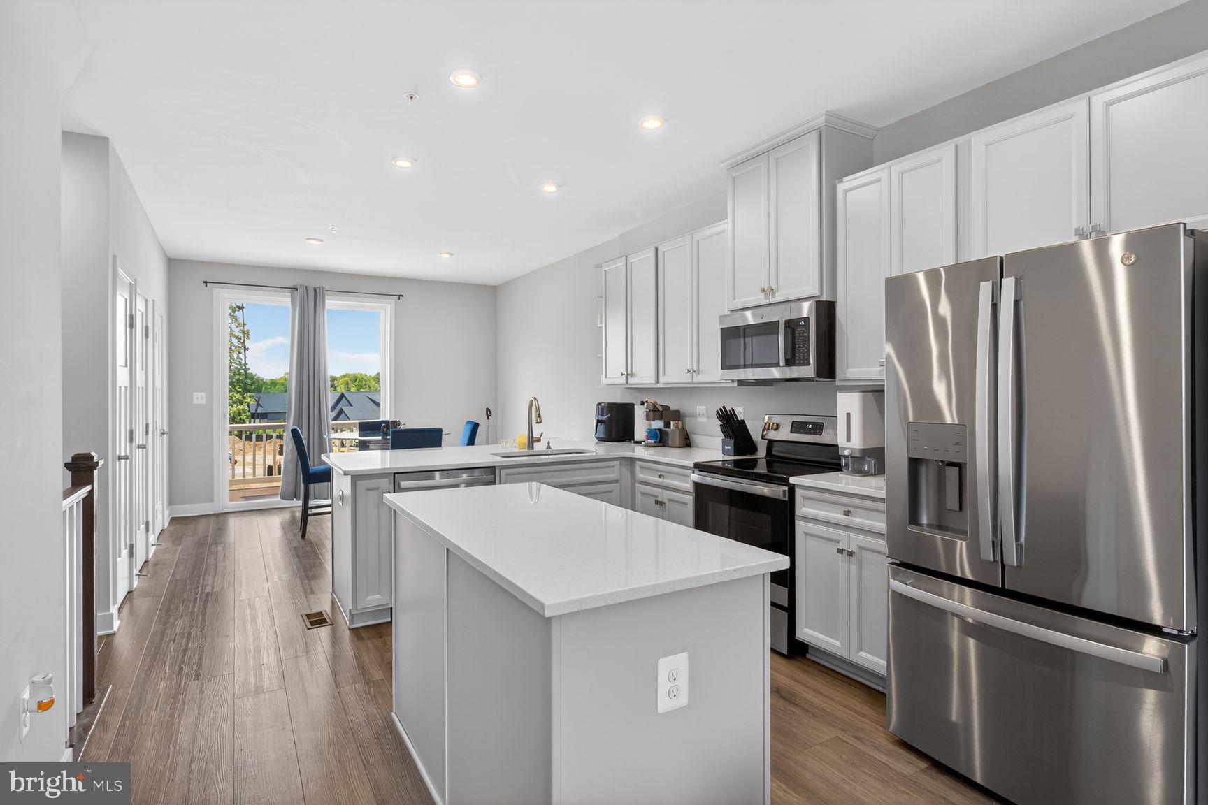 TANYARD SHORES - Residential