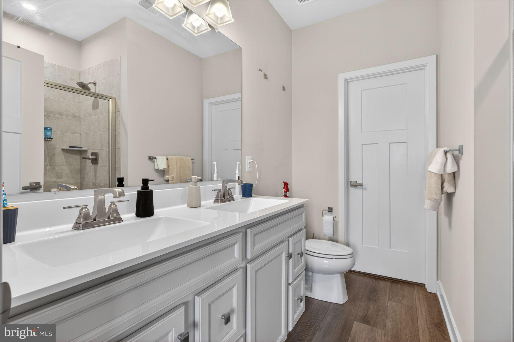 TANYARD SHORES - Residential