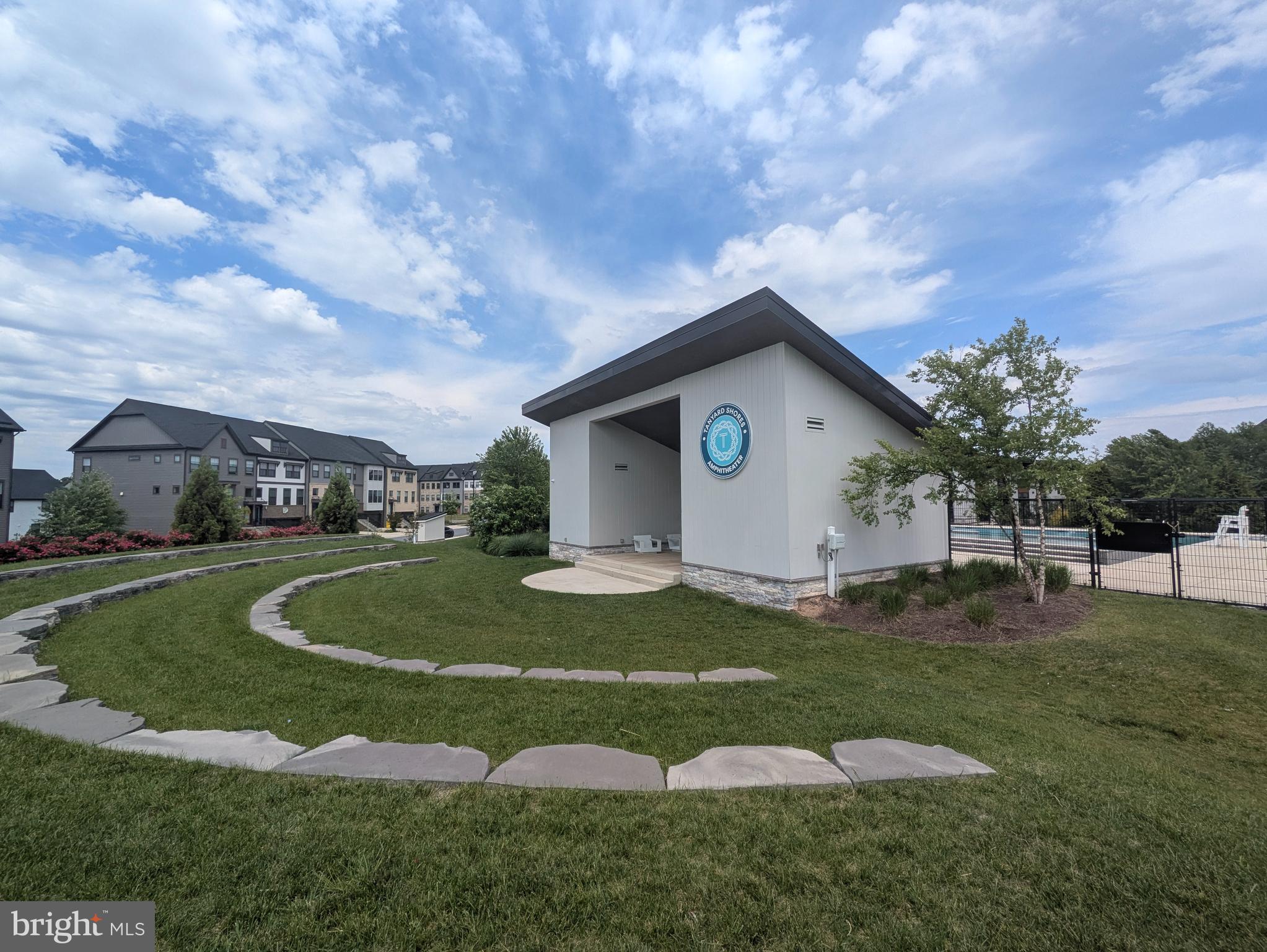 TANYARD SHORES - Residential