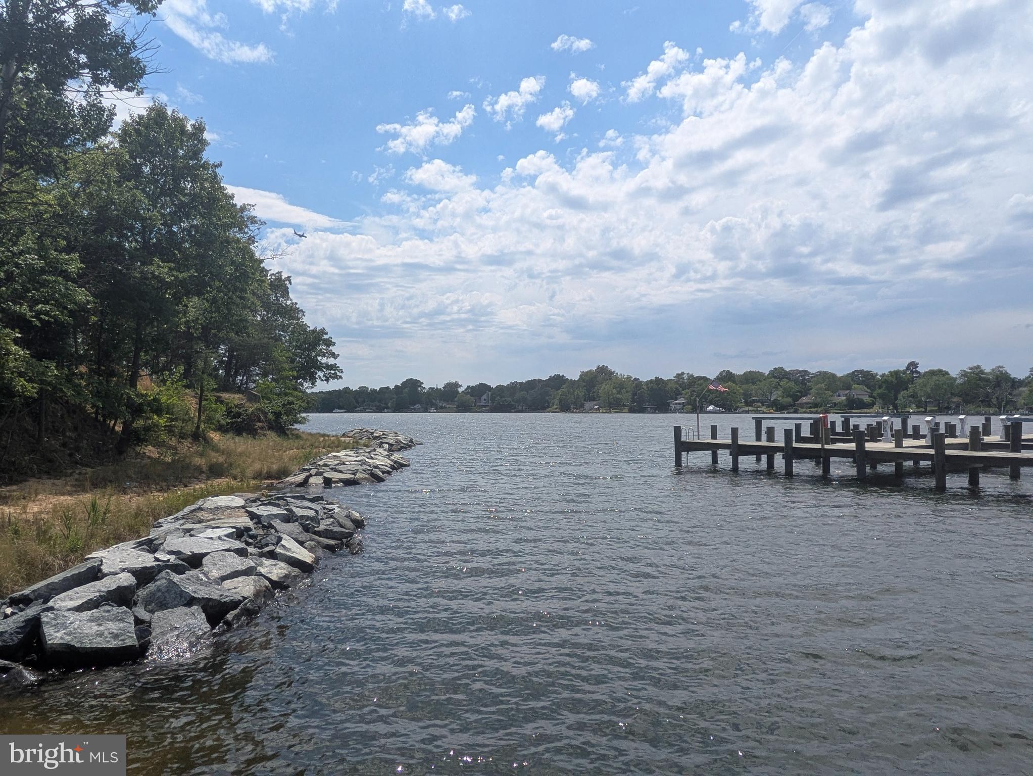 TANYARD SHORES - Residential