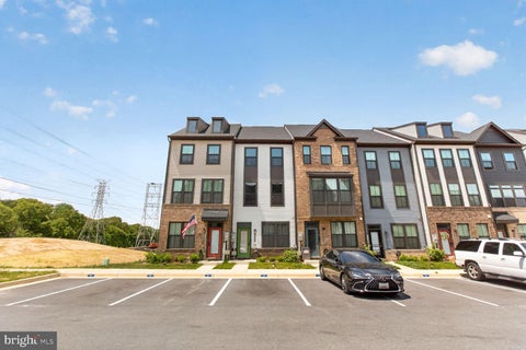 Townhouse For Sale - 7832 Yona Court<br/> GLEN BURNIE, MD 21060