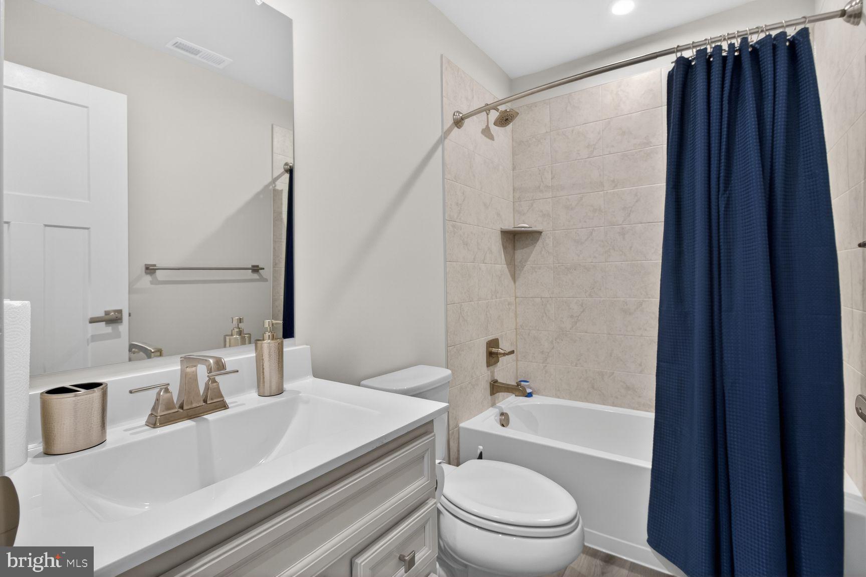 TANYARD SHORES - Residential