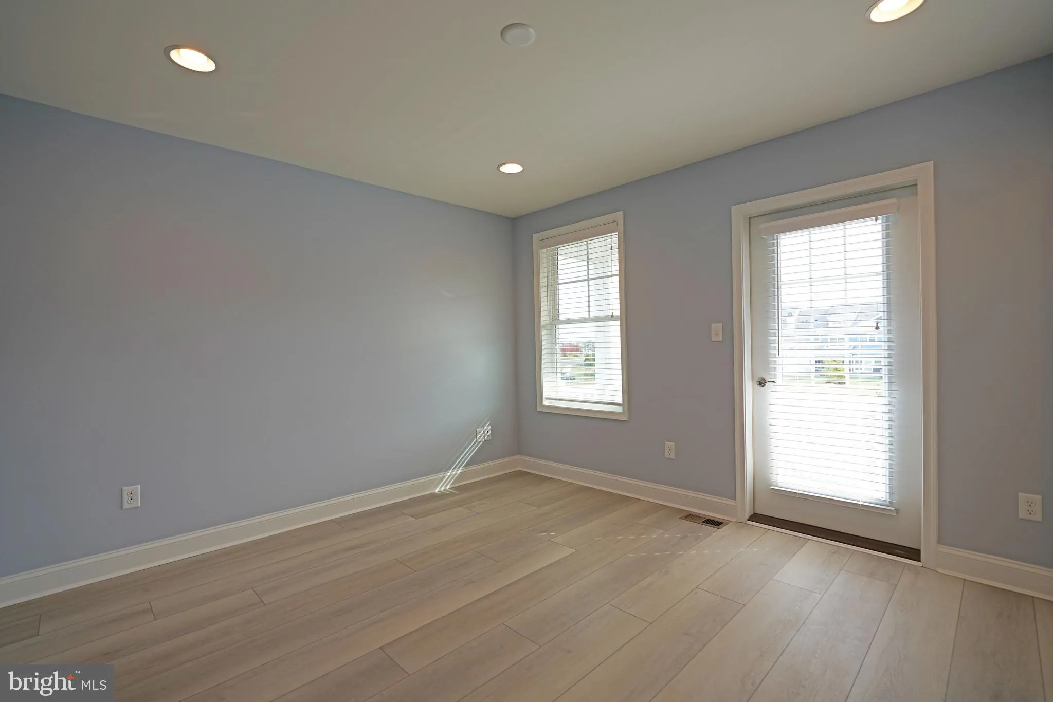 Lewes, Delaware 19958, United States, 4 Bedrooms Bedrooms, ,4 BathroomsBathrooms,Residential,Active,34051